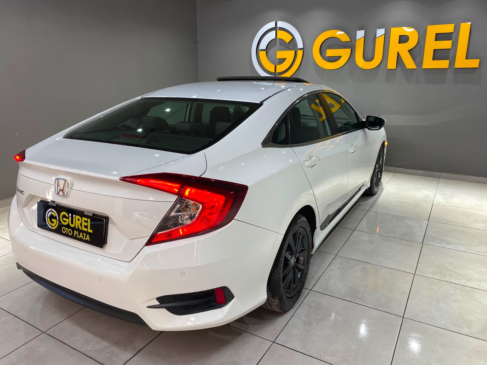 2019 Benzin Otomatik Honda Civic Beyaz Gürel Tasarım Aksesuar Otomotiv San. Tic. Ltd. Şti.