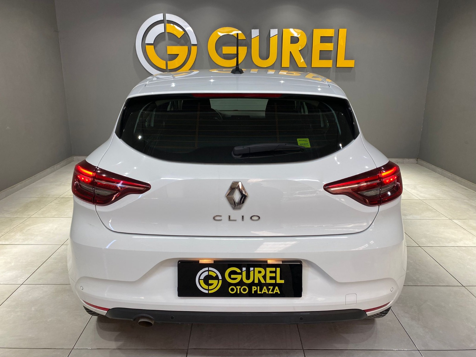 2023 Benzin Manuel Renault Clio Beyaz Gürel Tasarım Aksesuar Otomotiv San. Tic. Ltd. Şti.