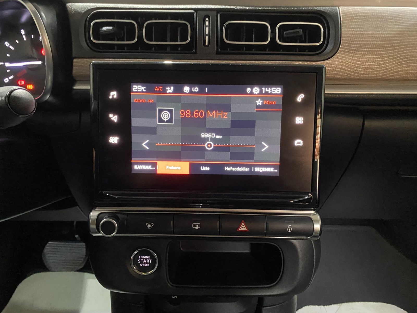 2020 Benzin Otomatik Citroen C3 Kırmızı Gürel Tasarım Aksesuar Otomotiv San. Tic. Ltd. Şti.