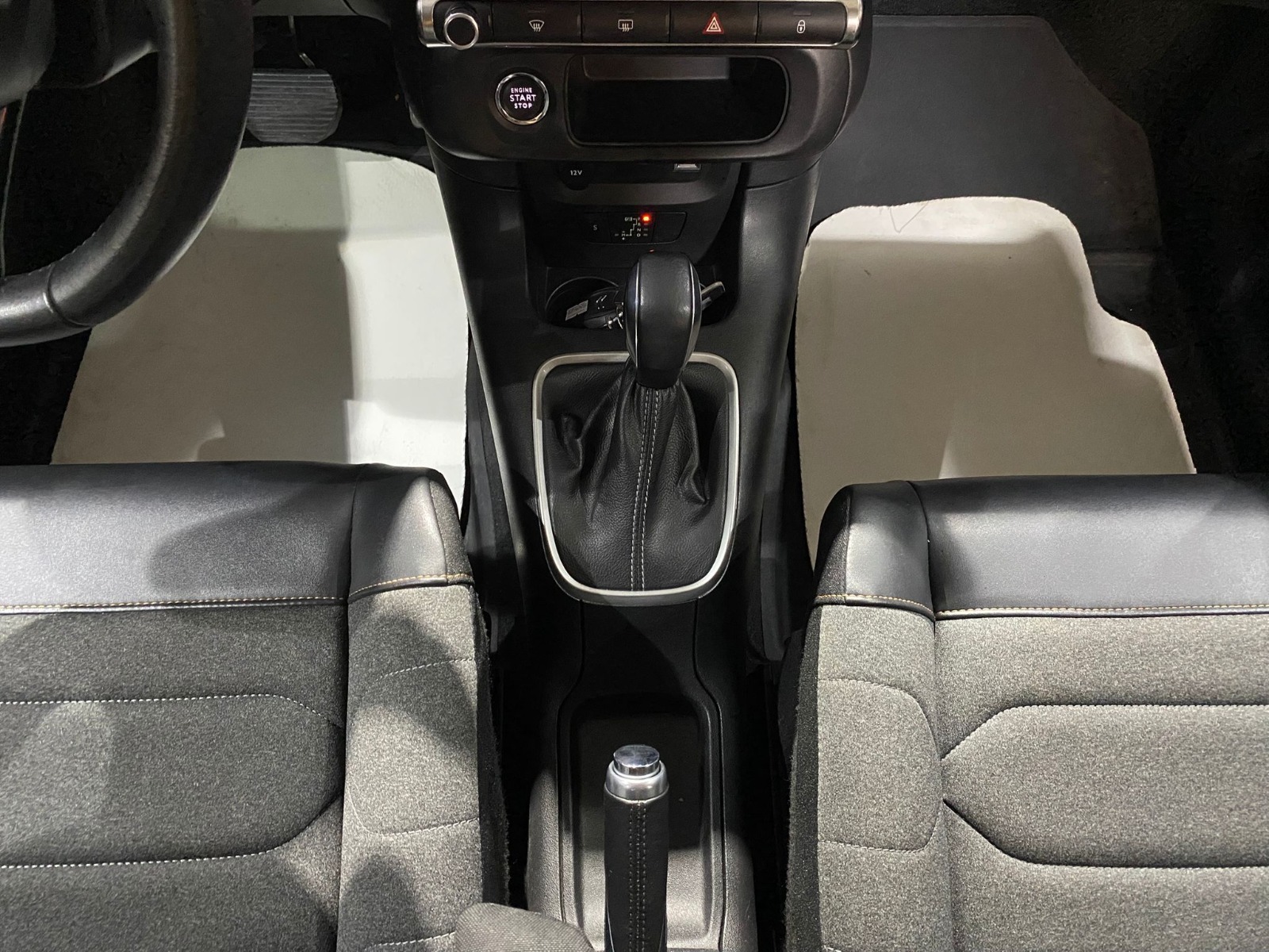 2020 Benzin Otomatik Citroen C3 Kırmızı Gürel Tasarım Aksesuar Otomotiv San. Tic. Ltd. Şti.