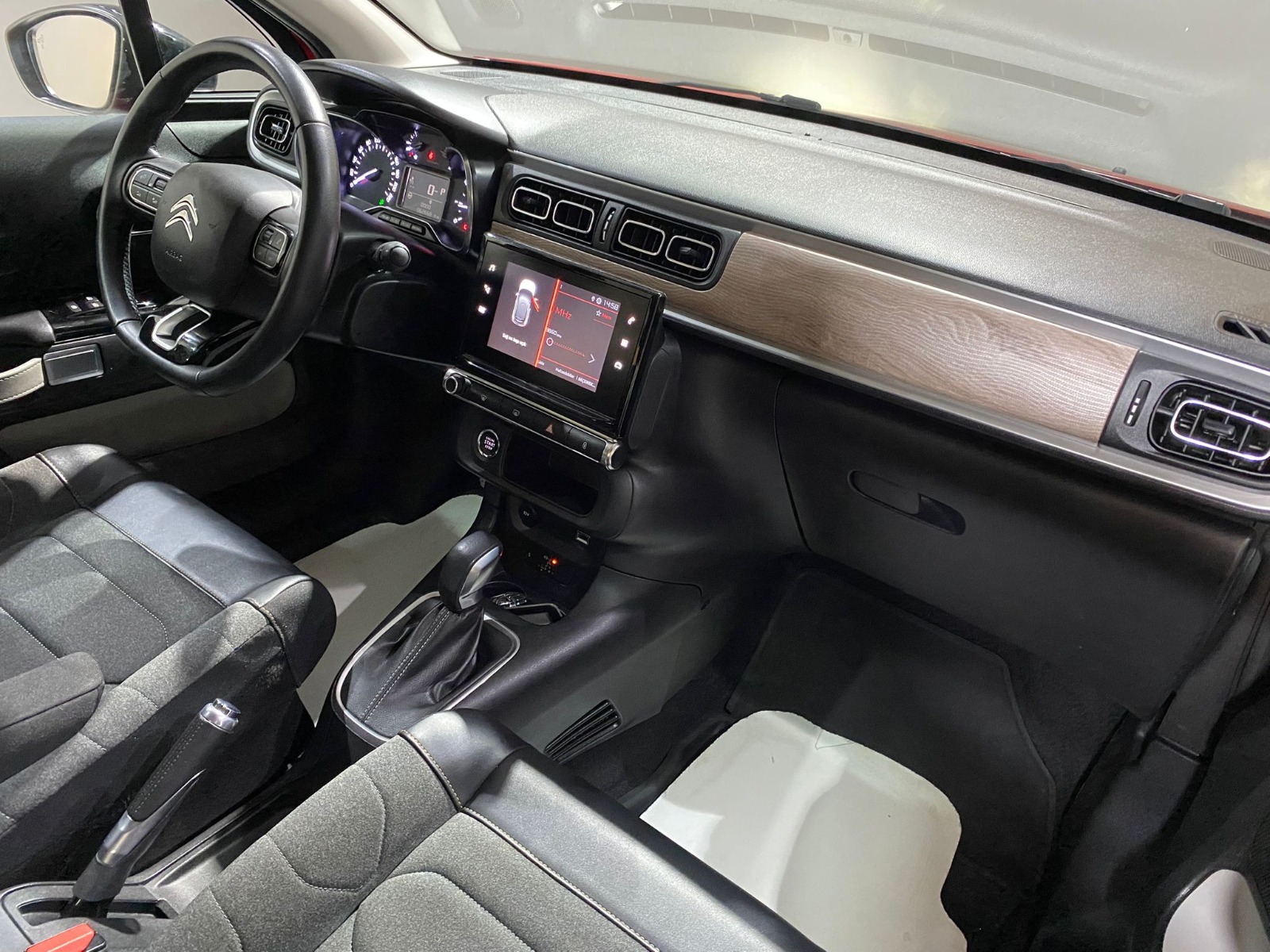 2020 Benzin Otomatik Citroen C3 Kırmızı Gürel Tasarım Aksesuar Otomotiv San. Tic. Ltd. Şti.