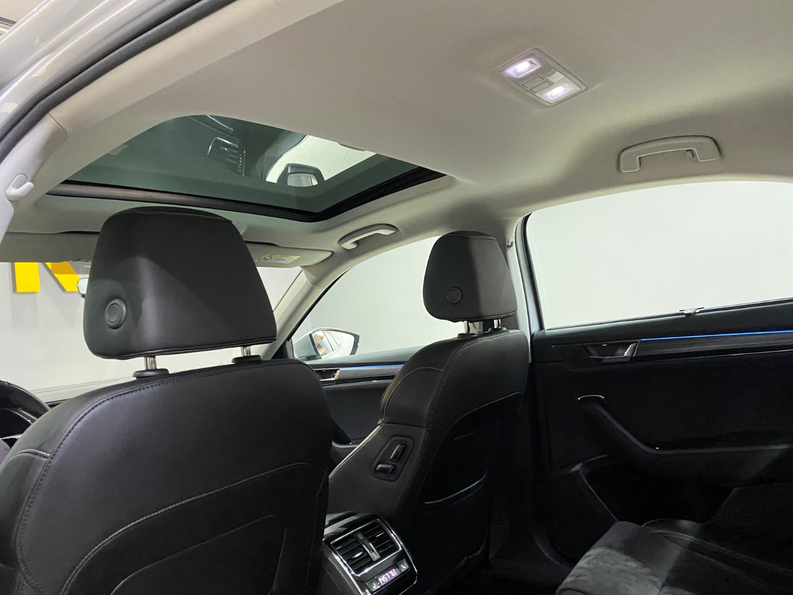 2022 Benzin Otomatik Skoda Superb Gri Gürel Tasarım Aksesuar Otomotiv San. Tic. Ltd. Şti.