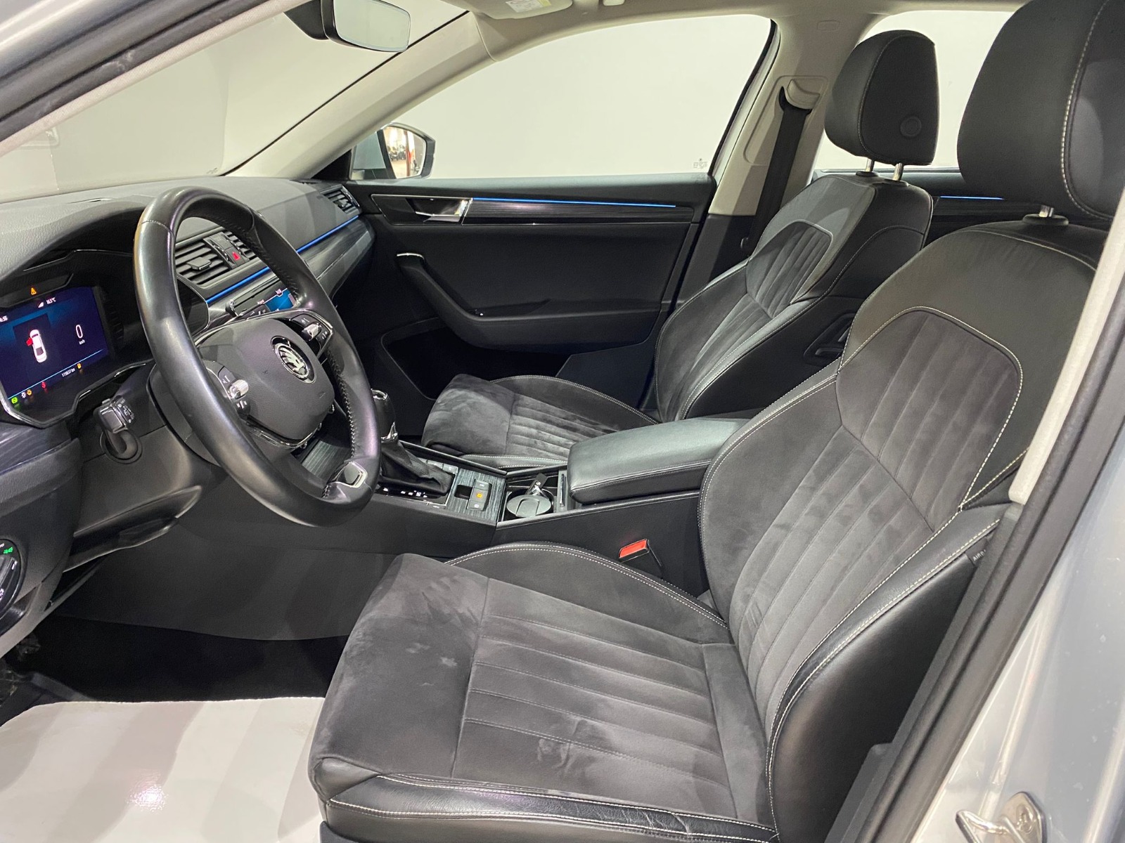 2022 Benzin Otomatik Skoda Superb Gri Gürel Tasarım Aksesuar Otomotiv San. Tic. Ltd. Şti.