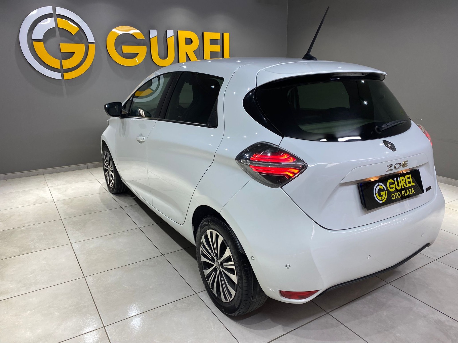 2022 Elektrik Otomatik Renault ZOE Beyaz Gürel Tasarım Aksesuar Otomotiv San. Tic. Ltd. Şti.