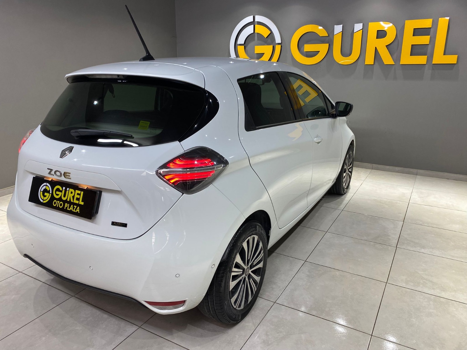 2022 Elektrik Otomatik Renault ZOE Beyaz Gürel Tasarım Aksesuar Otomotiv San. Tic. Ltd. Şti.