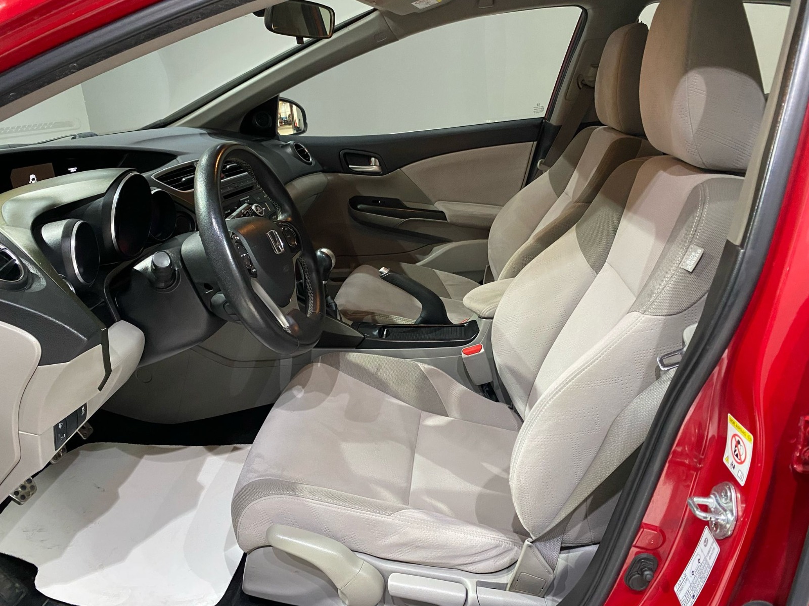 2014 Dizel Manuel Honda Civic Kırmızı Gürel Tasarım Aksesuar Otomotiv San. Tic. Ltd. Şti.