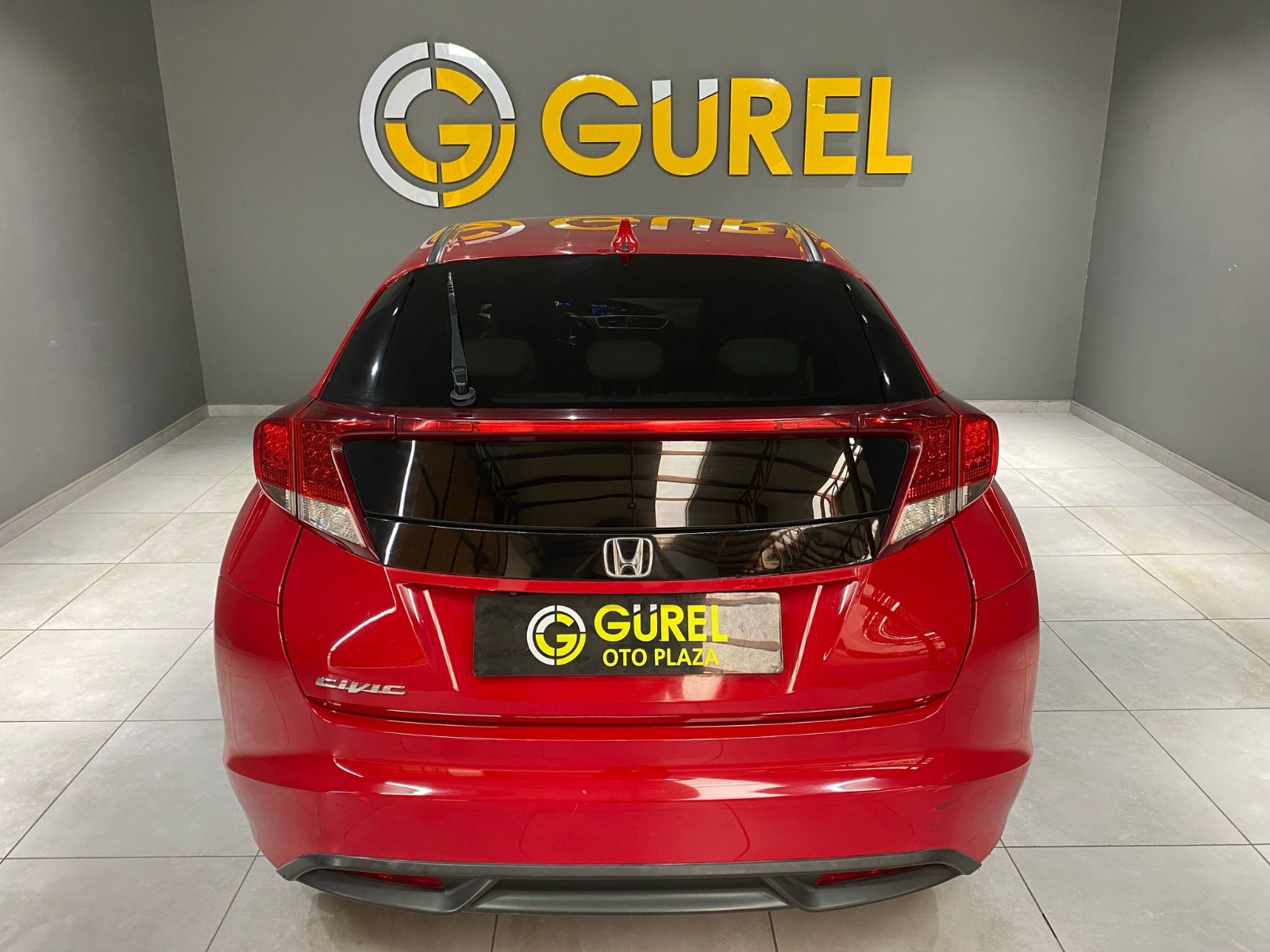 2014 Dizel Manuel Honda Civic Kırmızı Gürel Tasarım Aksesuar Otomotiv San. Tic. Ltd. Şti.