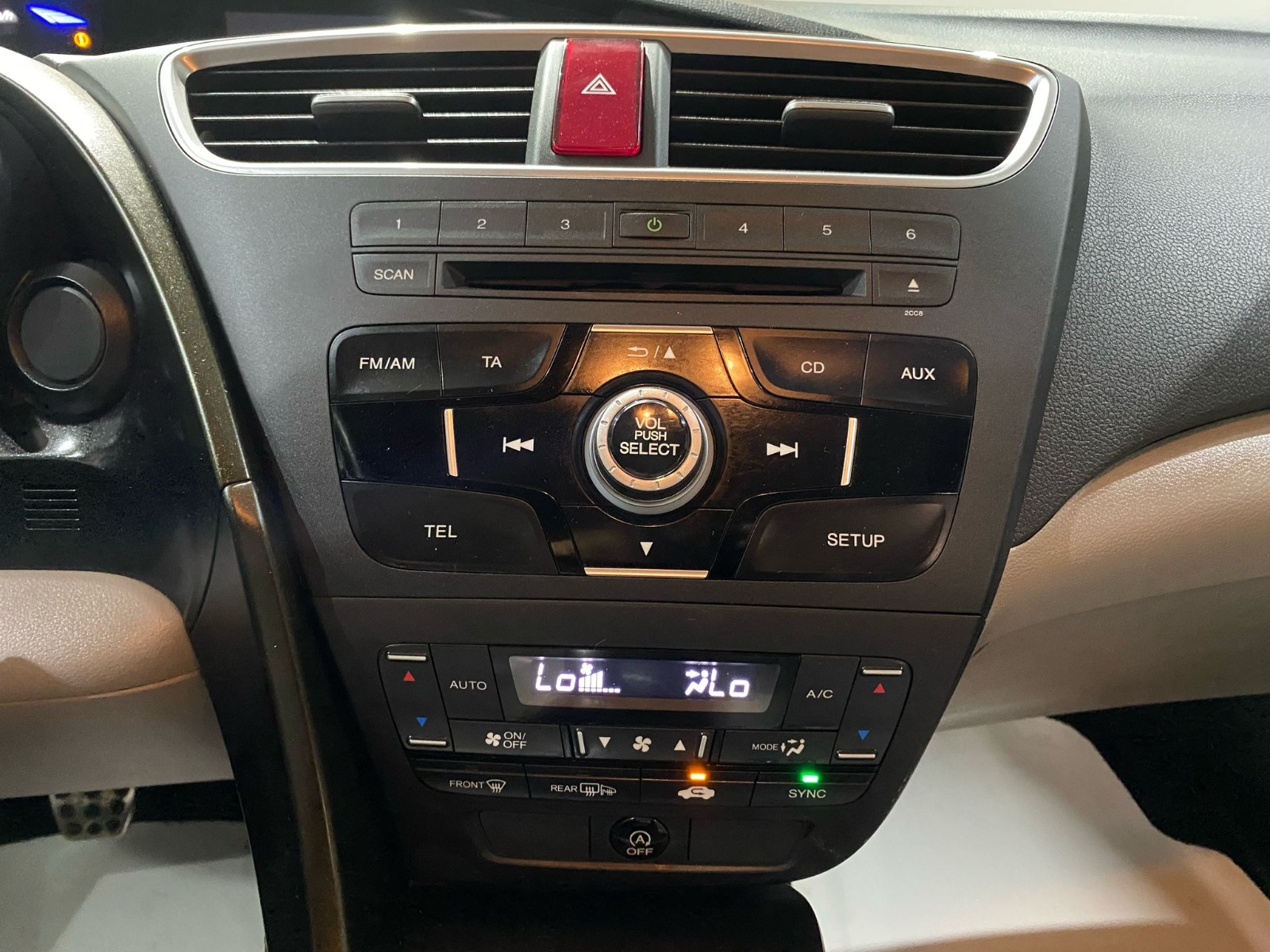 2014 Dizel Manuel Honda Civic Kırmızı Gürel Tasarım Aksesuar Otomotiv San. Tic. Ltd. Şti.
