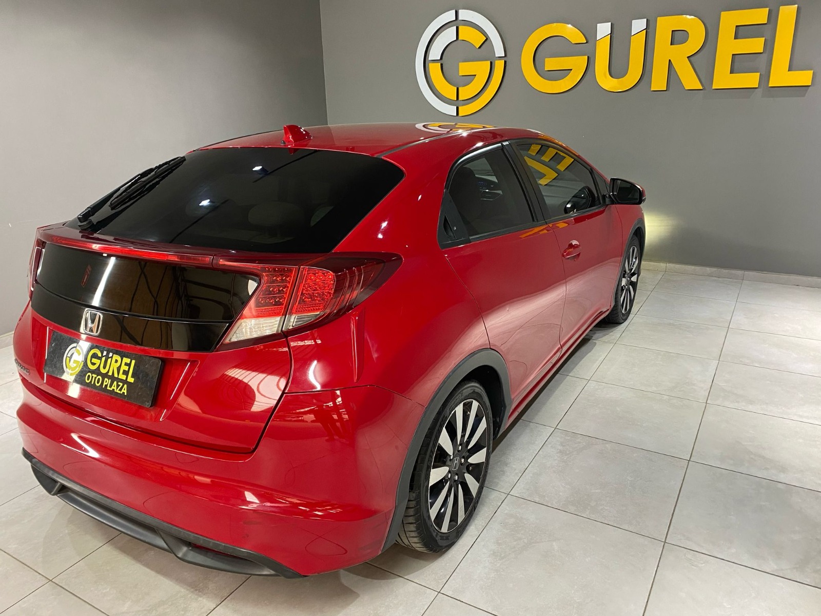2014 Dizel Manuel Honda Civic Kırmızı Gürel Tasarım Aksesuar Otomotiv San. Tic. Ltd. Şti.