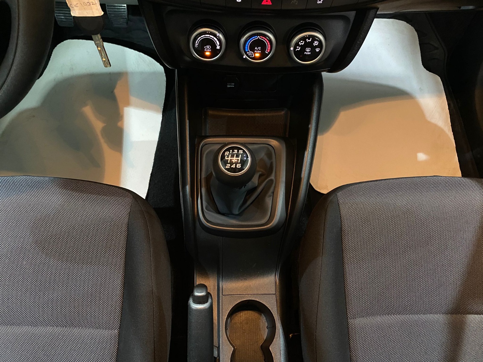 2024 Dizel Manuel Fiat Egea Beyaz Gürel Tasarım Aksesuar Otomotiv San. Tic. Ltd. Şti.