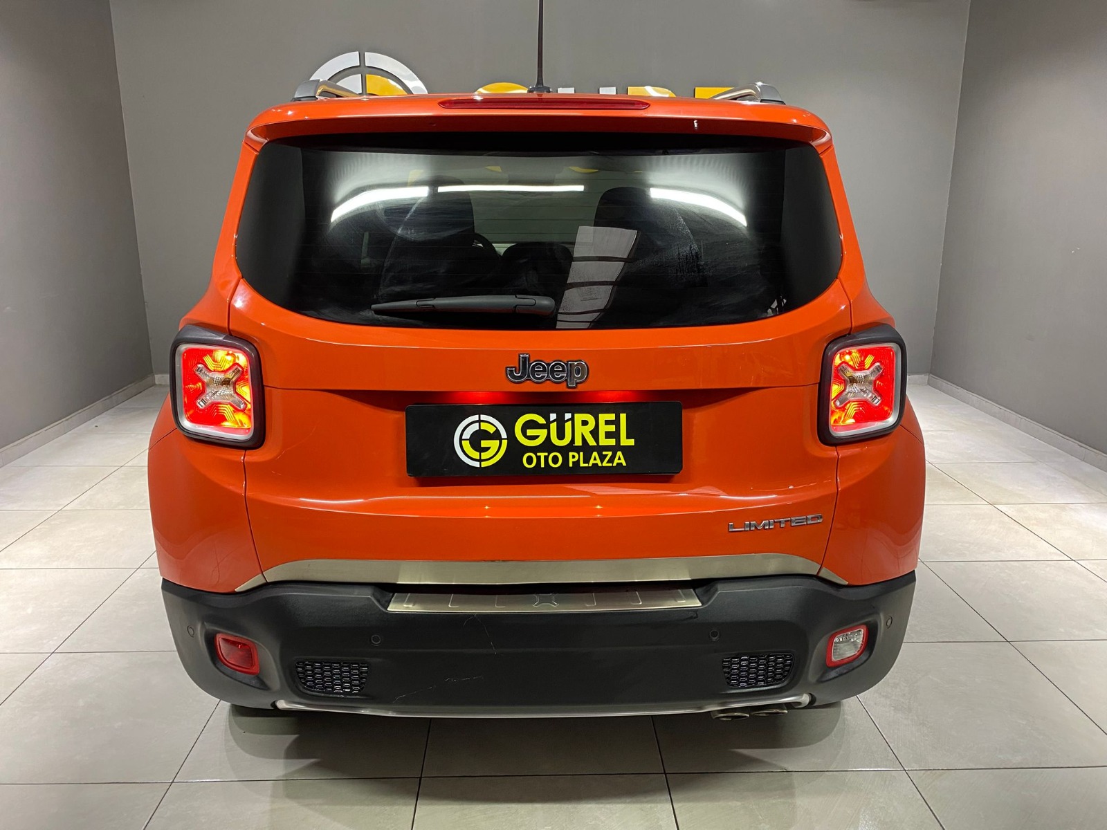 2017 Benzin Otomatik Jeep Renegade Turuncu Gürel Tasarım Aksesuar Otomotiv San. Tic. Ltd. Şti.