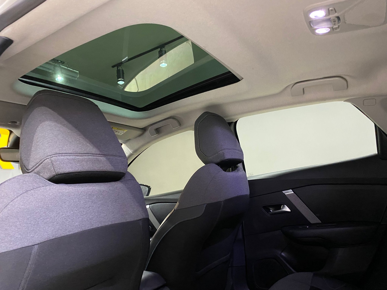 2023 Benzin Otomatik Citroen C4 Beyaz Gürel Tasarım Aksesuar Otomotiv San. Tic. Ltd. Şti.