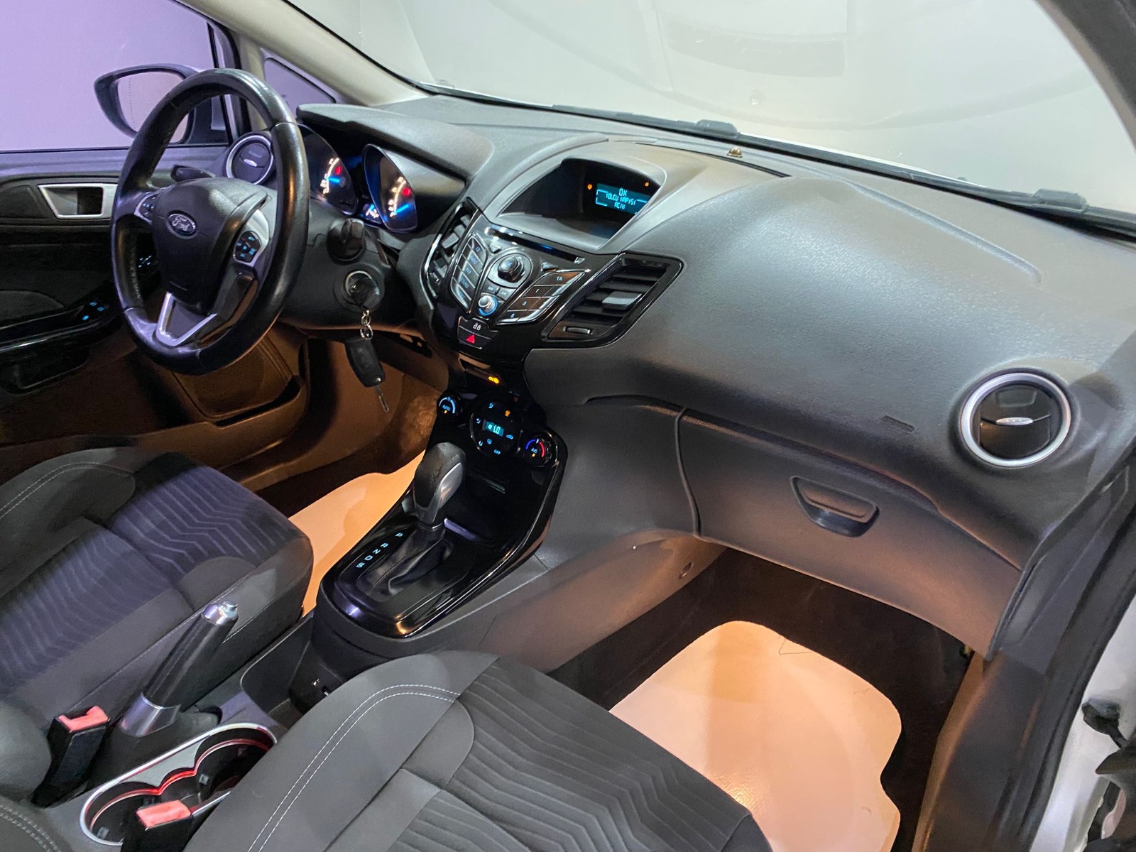 2013 Benzin Otomatik Ford Fiesta Gri Gürel Tasarım Aksesuar Otomotiv San. Tic. Ltd. Şti.