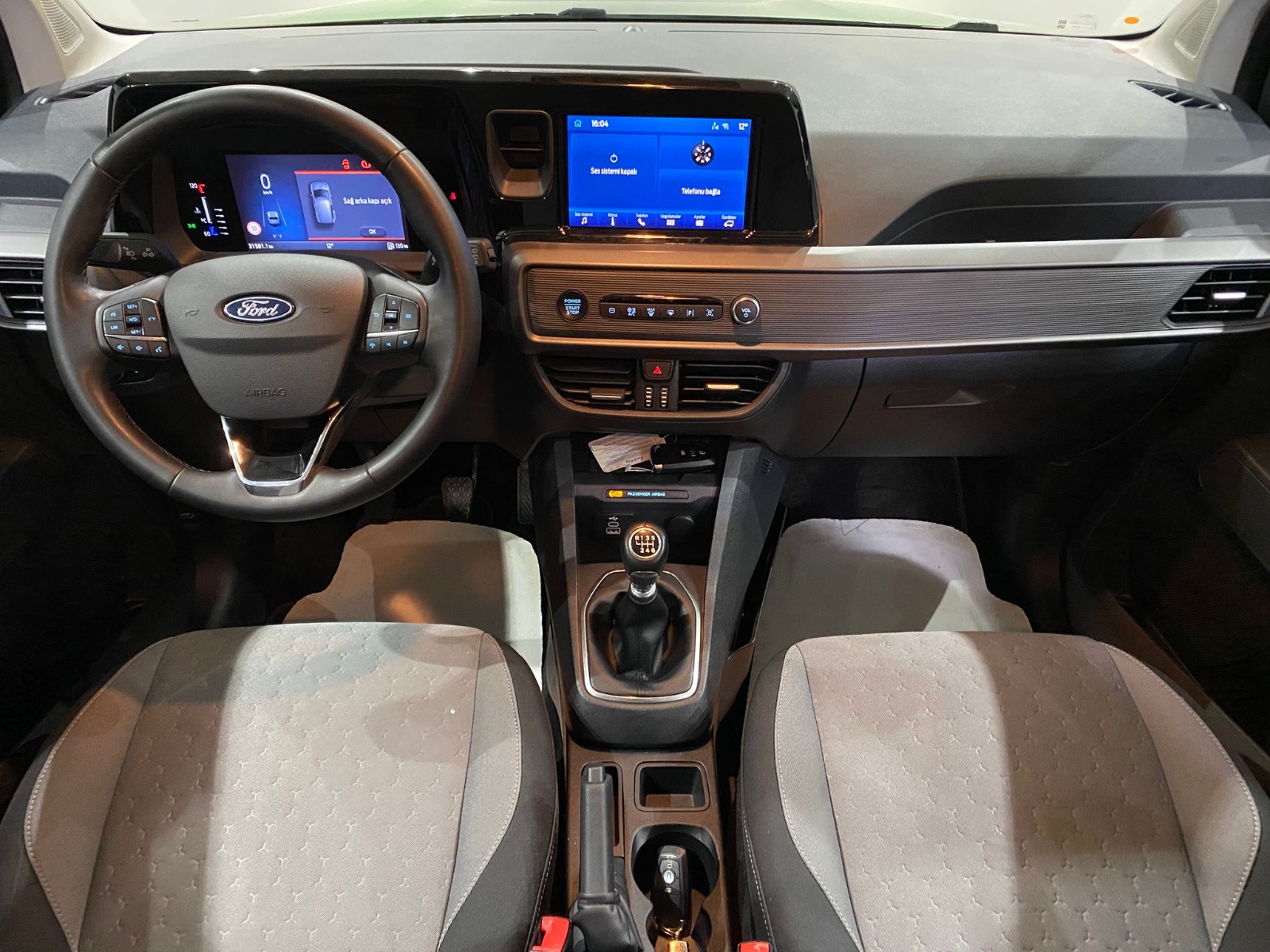 2024 Dizel Manuel Ford Tourneo Courier Yeşil Gürel Tasarım Aksesuar Otomotiv San. Tic. Ltd. Şti.