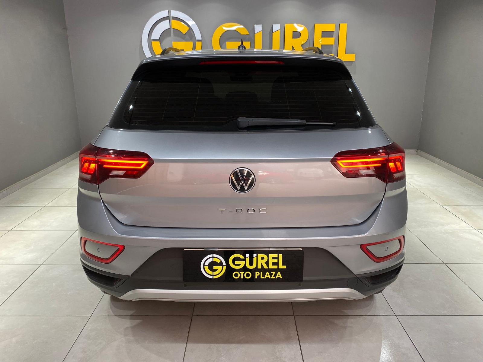 2023 Benzin Otomatik Volkswagen T-Roc Gümüş Gri Gürel Tasarım Aksesuar Otomotiv San. Tic. Ltd. Şti.