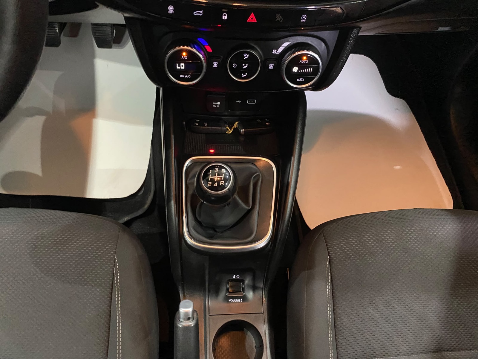 2021 Benzin Manuel Fiat Egea Beyaz Gürel Tasarım Aksesuar Otomotiv San. Tic. Ltd. Şti.