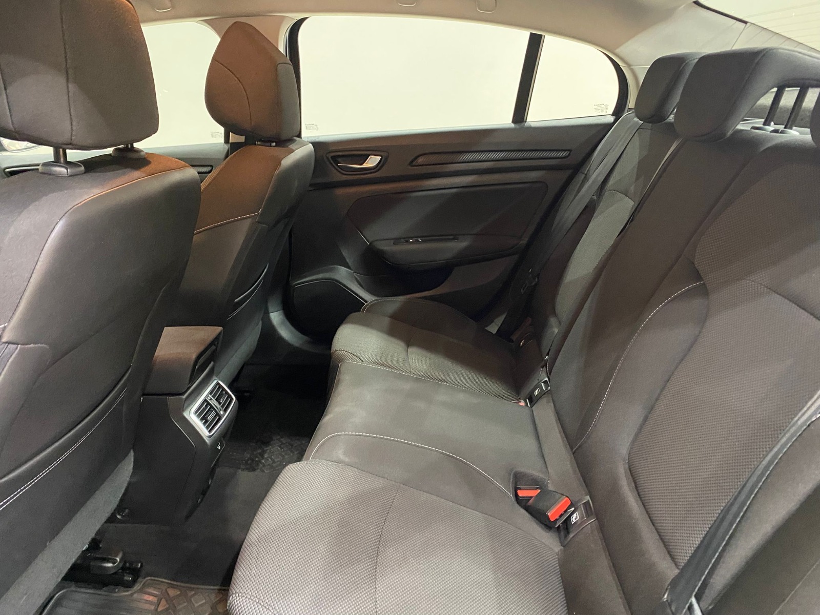2023 Benzin Otomatik Renault Megane Gri Gürel Tasarım Aksesuar Otomotiv San. Tic. Ltd. Şti.