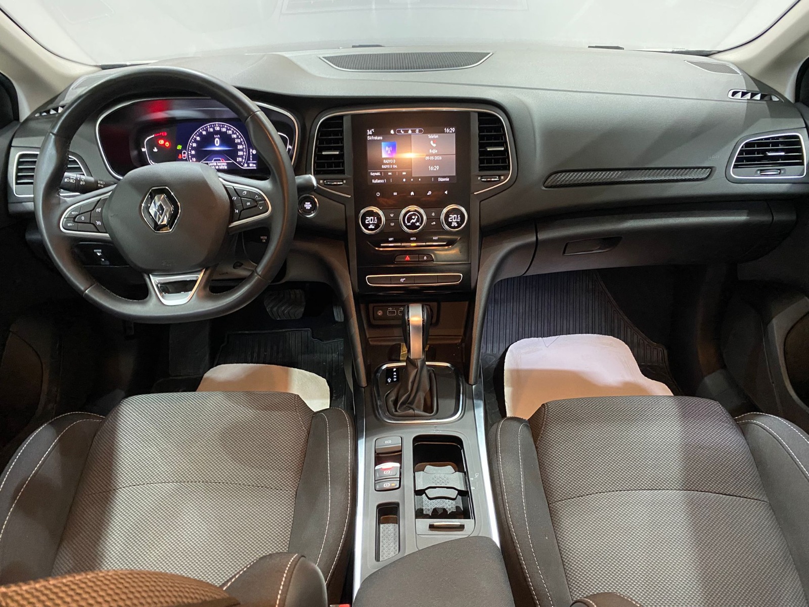 2023 Benzin Otomatik Renault Megane Gri Gürel Tasarım Aksesuar Otomotiv San. Tic. Ltd. Şti.