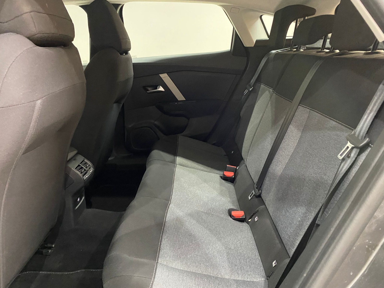 2022 Benzin Otomatik Citroen C4 Gri Gürel Tasarım Aksesuar Otomotiv San. Tic. Ltd. Şti.