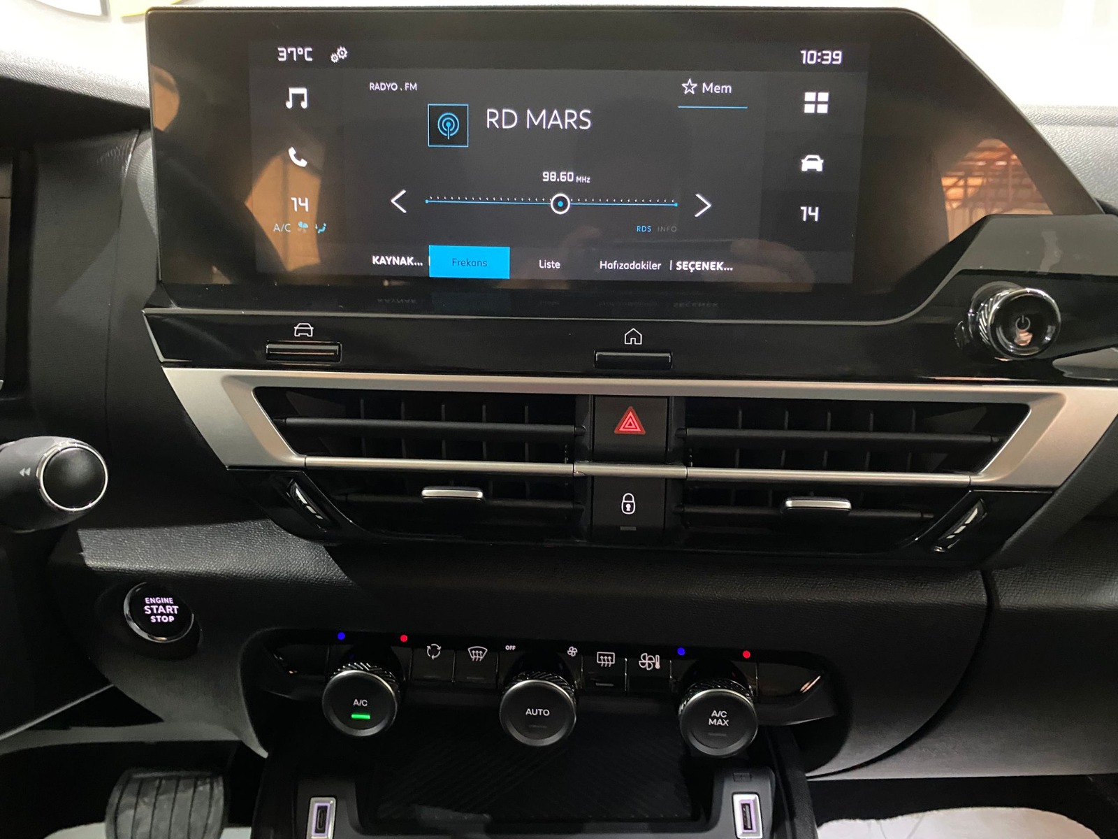 2022 Benzin Otomatik Citroen C4 Gri Gürel Tasarım Aksesuar Otomotiv San. Tic. Ltd. Şti.
