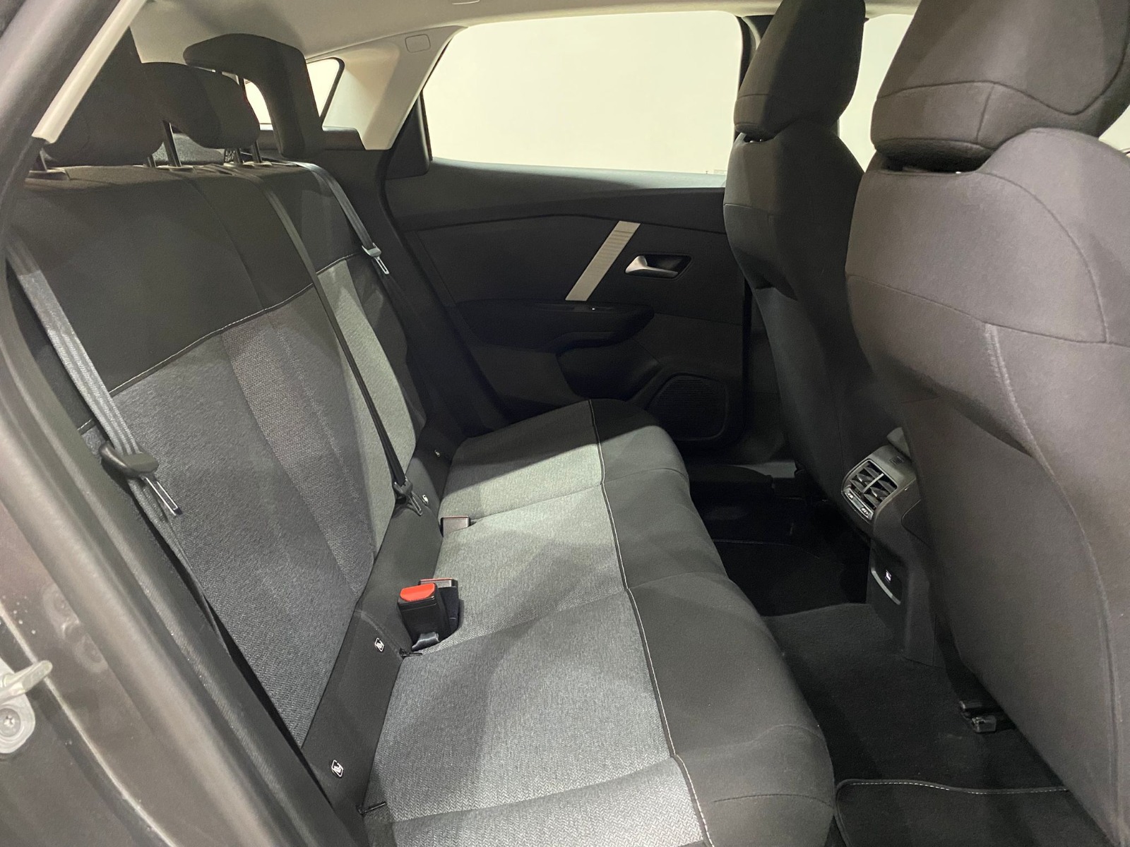 2022 Benzin Otomatik Citroen C4 Gri Gürel Tasarım Aksesuar Otomotiv San. Tic. Ltd. Şti.