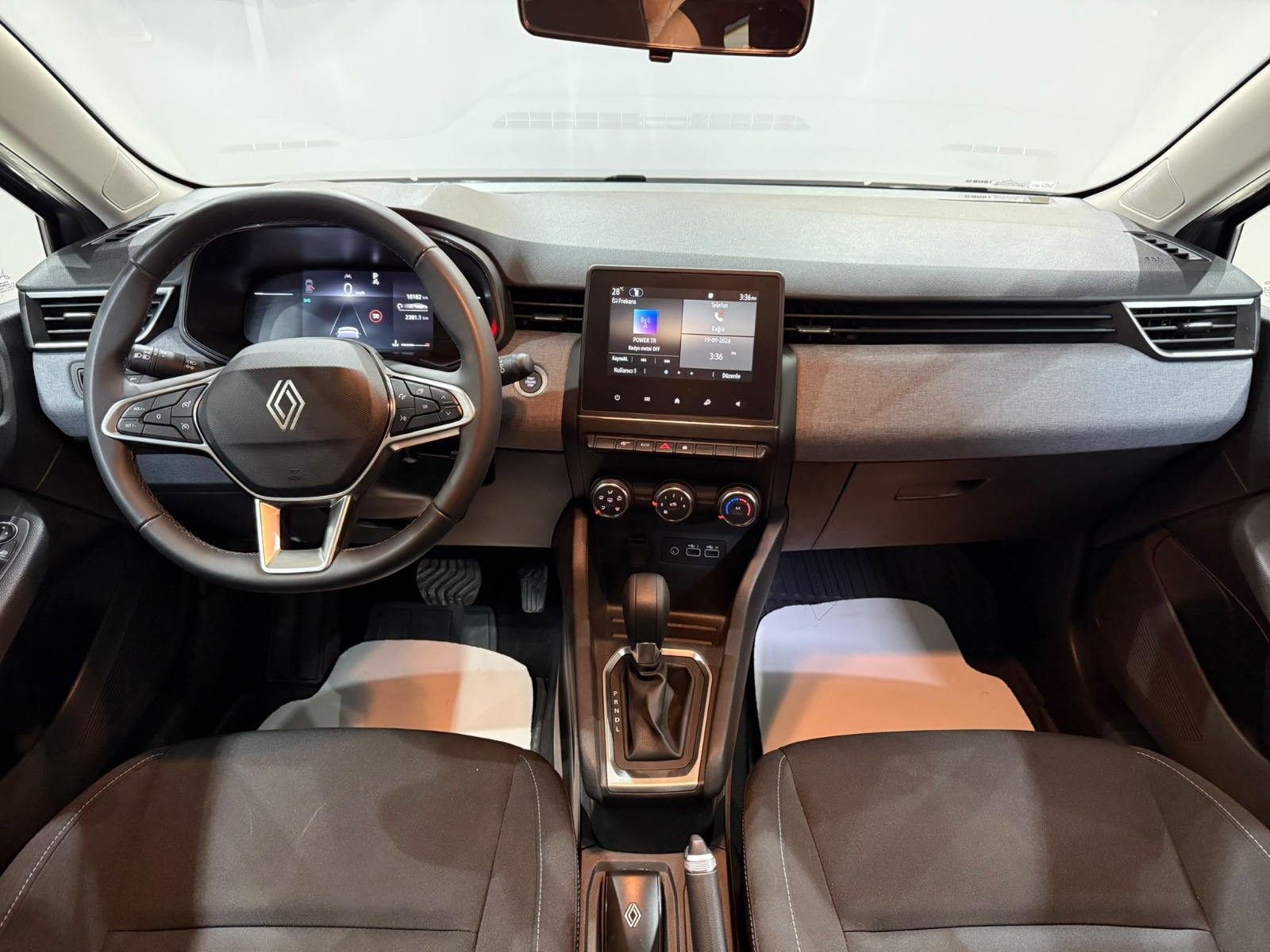 2025 Benzin Otomatik Renault Clio Gri Gürel Tasarım Aksesuar Otomotiv San. Tic. Ltd. Şti.