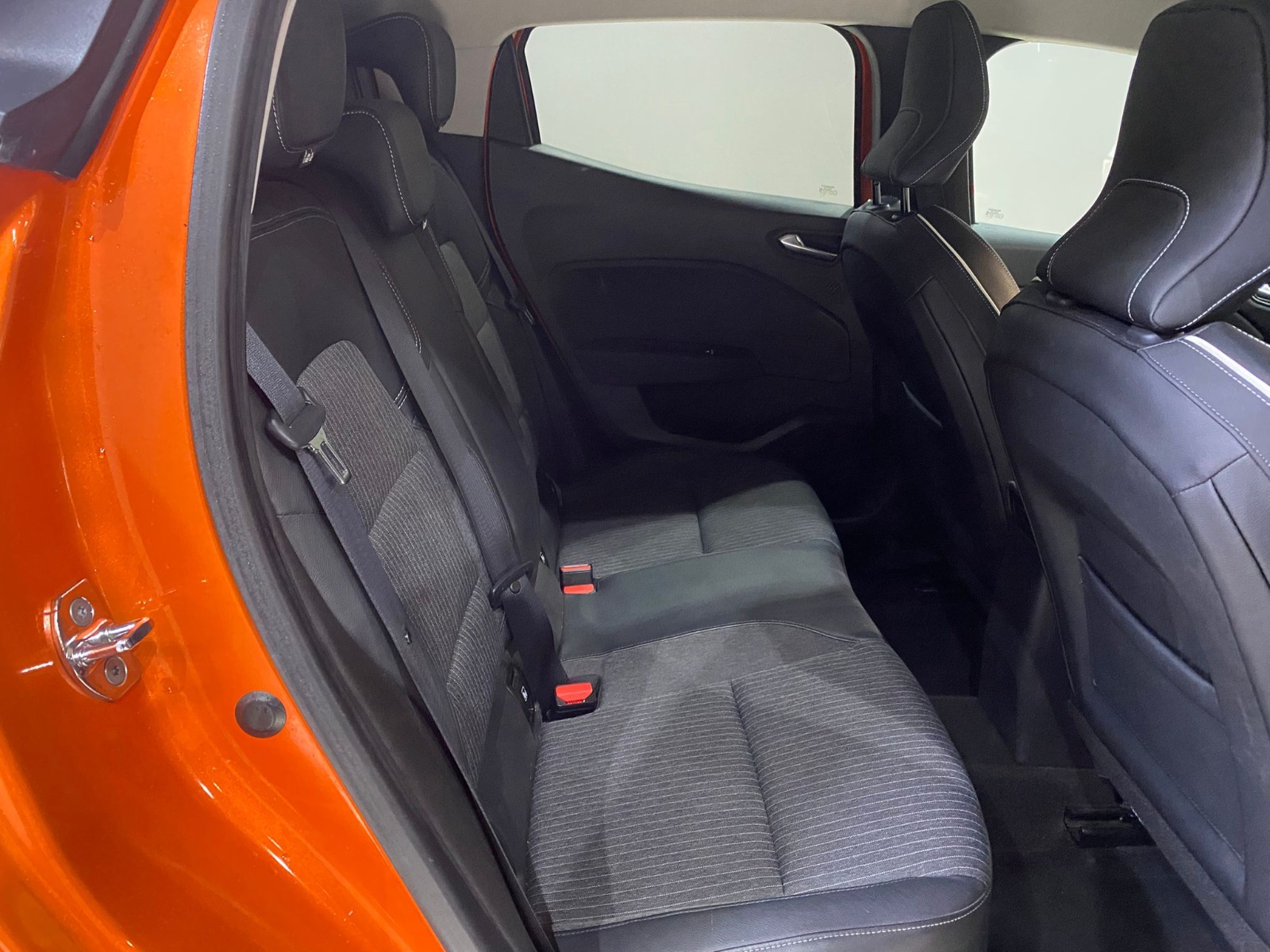 2020 Benzin Otomatik Renault Clio Turuncu Gürel Tasarım Aksesuar Otomotiv San. Tic. Ltd. Şti.