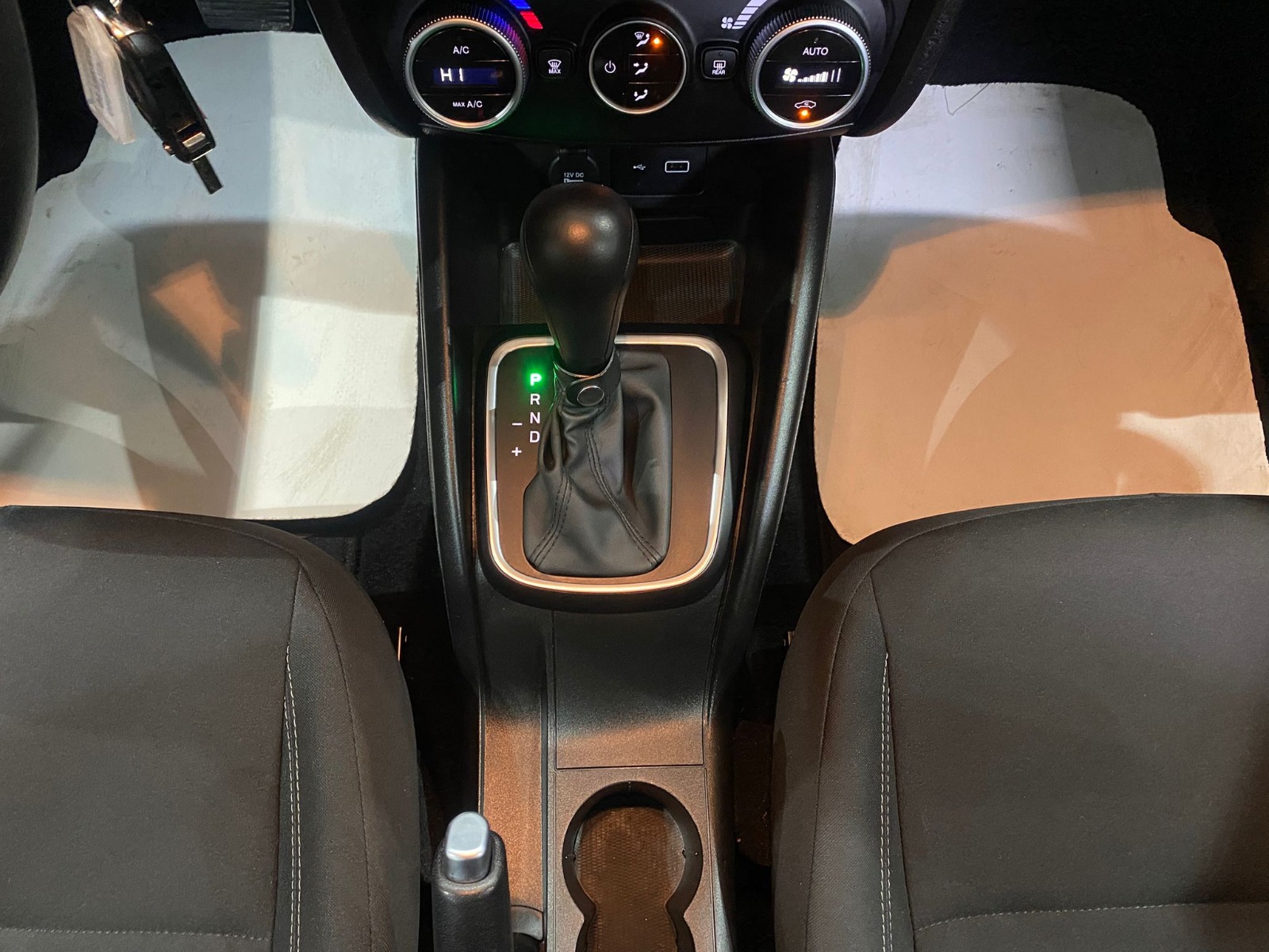 2024 Dizel Otomatik Fiat Egea Gümüş Gri Gürel Tasarım Aksesuar Otomotiv San. Tic. Ltd. Şti.