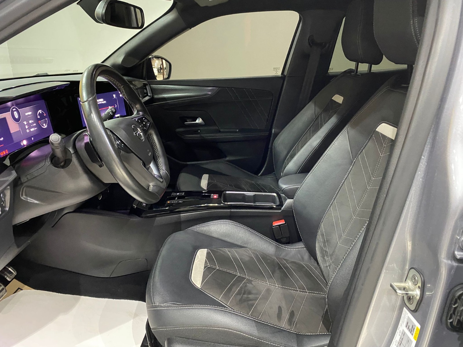 2021 Benzin Otomatik Opel Mokka Gri Gürel Tasarım Aksesuar Otomotiv San. Tic. Ltd. Şti.