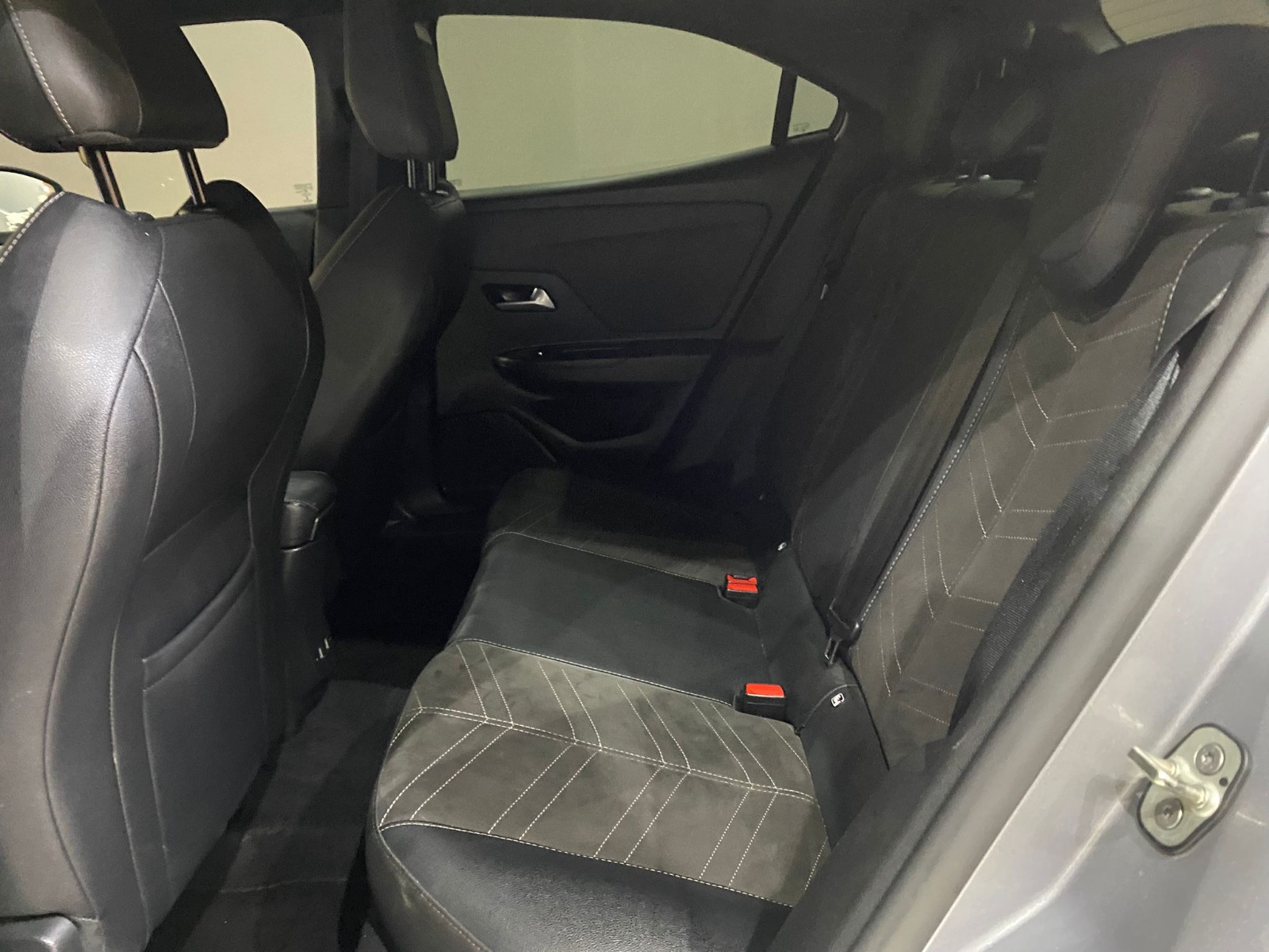 2021 Benzin Otomatik Opel Mokka Gri Gürel Tasarım Aksesuar Otomotiv San. Tic. Ltd. Şti.