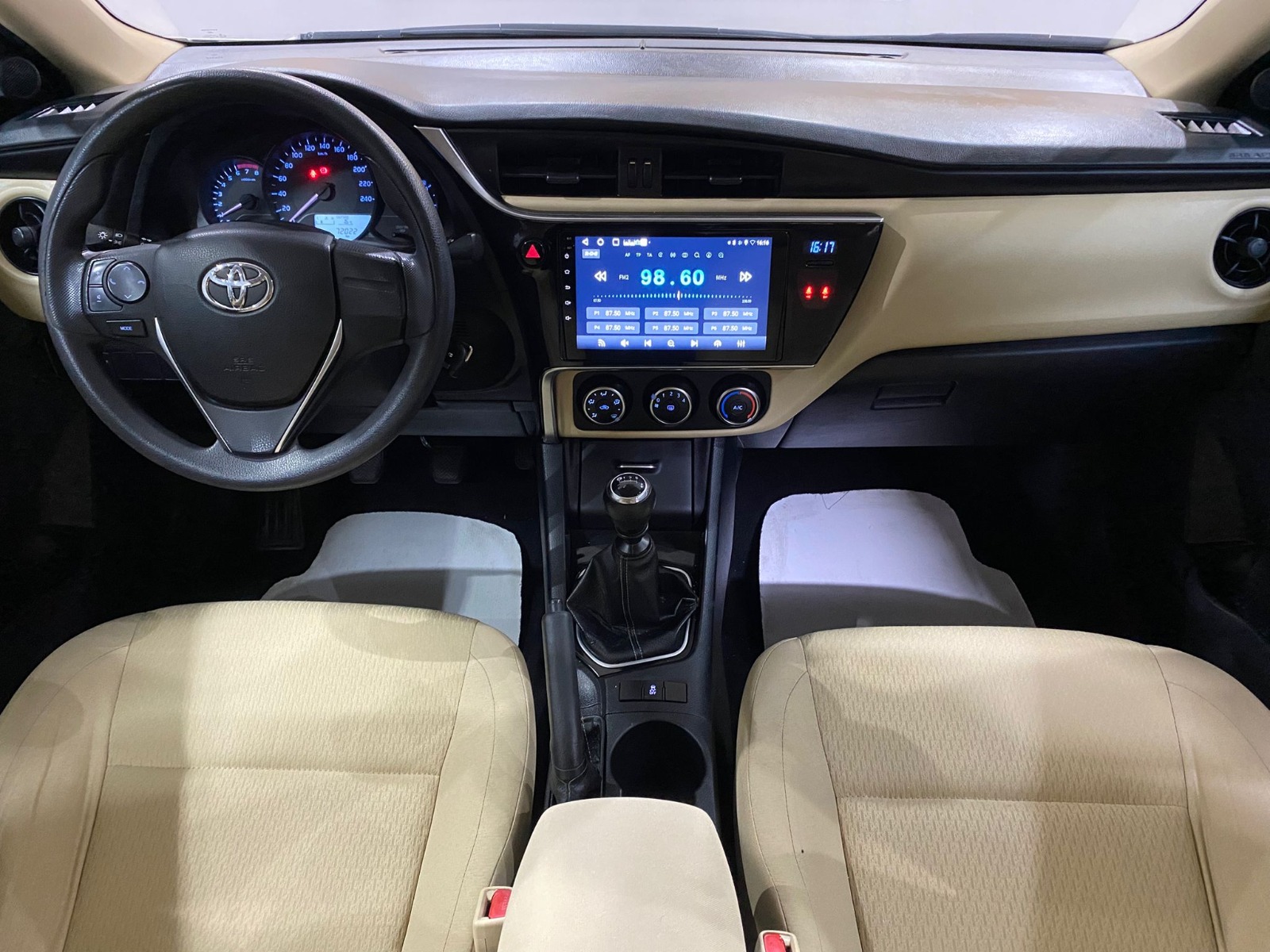 2016 Benzin Manuel Toyota Corolla Beyaz Gürel Tasarım Aksesuar Otomotiv San. Tic. Ltd. Şti.