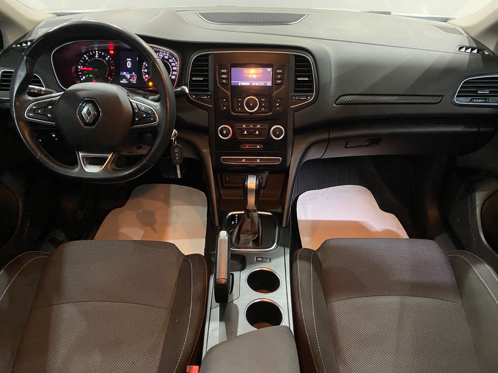 2021 Dizel Otomatik Renault Megane Beyaz Gürel Tasarım Aksesuar Otomotiv San. Tic. Ltd. Şti.