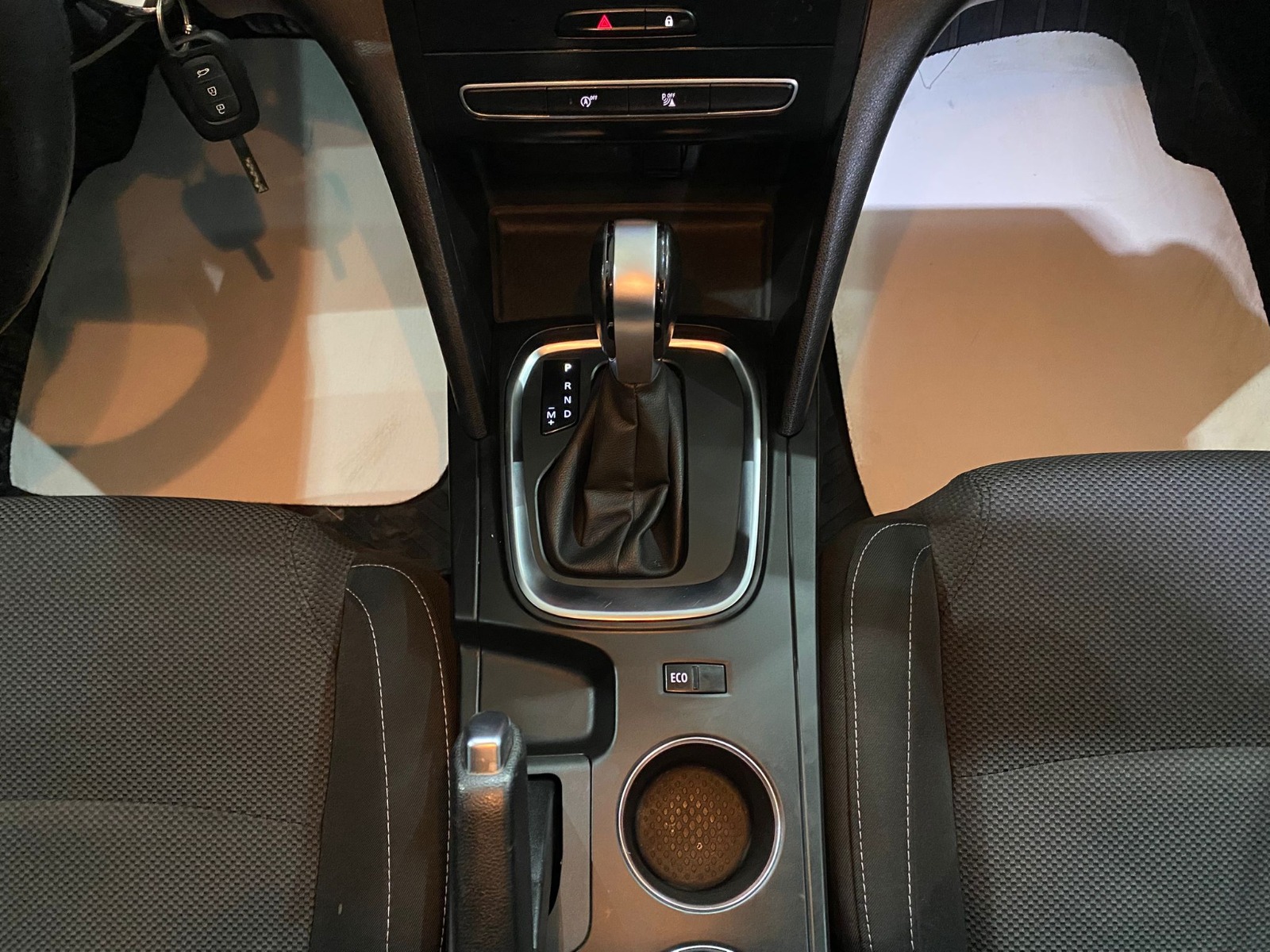 2021 Dizel Otomatik Renault Megane Beyaz Gürel Tasarım Aksesuar Otomotiv San. Tic. Ltd. Şti.