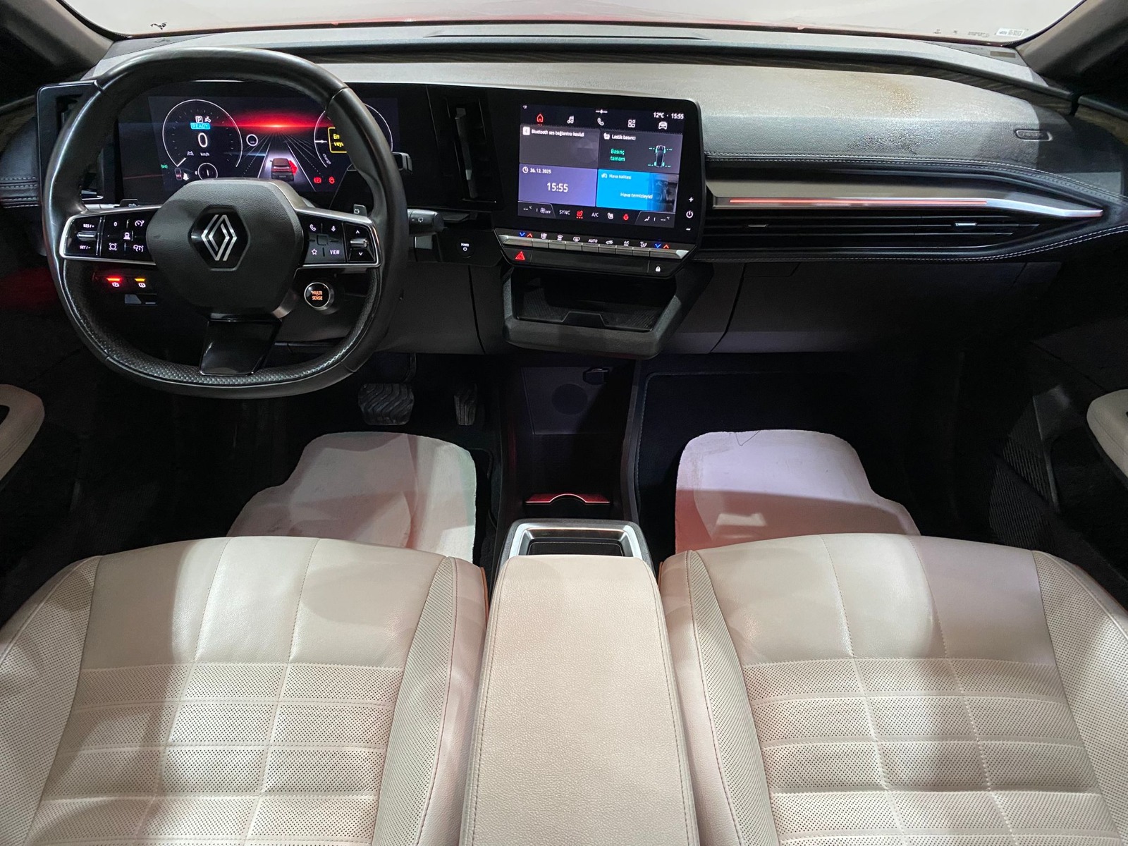 2024 Elektrik Otomatik Renault Megane E-Tech Kırmızı Gürel Tasarım Aksesuar Otomotiv San. Tic. Ltd. Şti.