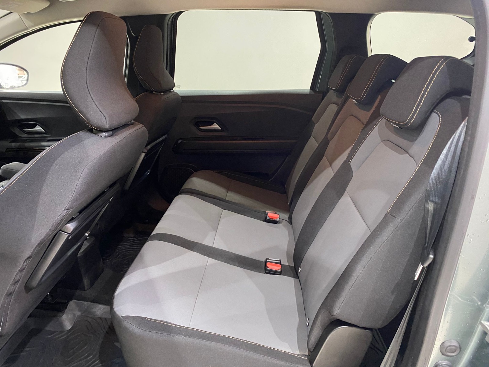 2023 Benzin Manuel Dacia Jogger Yeşil Gürel Tasarım Aksesuar Otomotiv San. Tic. Ltd. Şti.