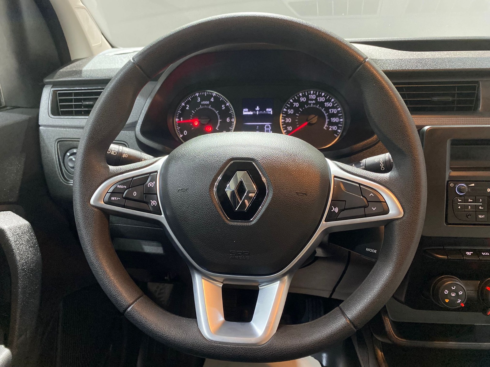 2024 Dizel Manuel Renault Express Beyaz Gürel Tasarım Aksesuar Otomotiv San. Tic. Ltd. Şti.