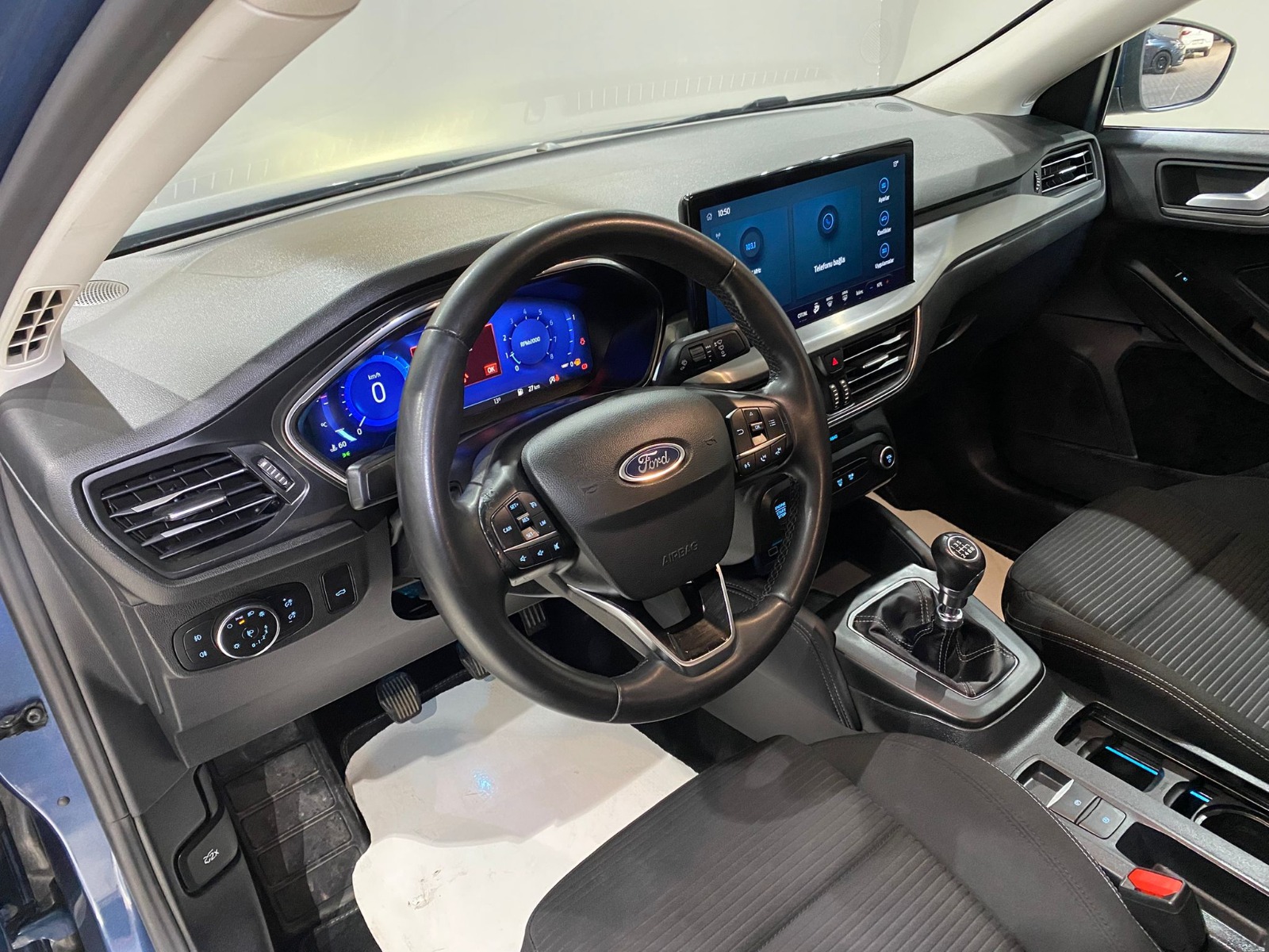 2023 Benzin Manuel Ford Focus Mavi Gürel Tasarım Aksesuar Otomotiv San. Tic. Ltd. Şti.