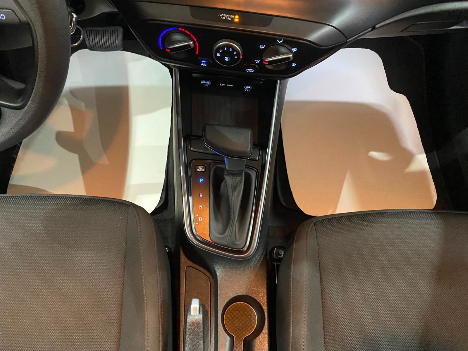 2025 Benzin Otomatik Hyundai Bayon Kırmızı Gürel Tasarım Aksesuar Otomotiv San. Tic. Ltd. Şti.