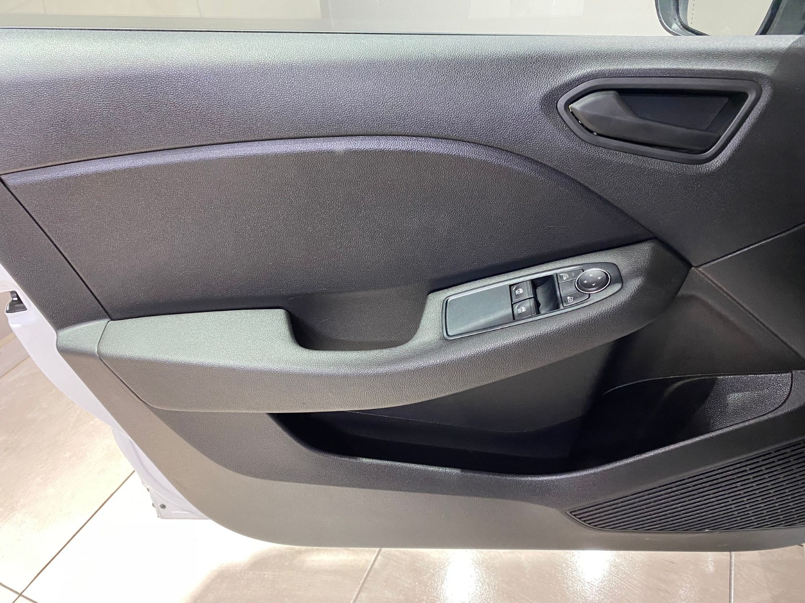 2022 Benzin Otomatik Renault Clio Beyaz Gürel Tasarım Aksesuar Otomotiv San. Tic. Ltd. Şti.