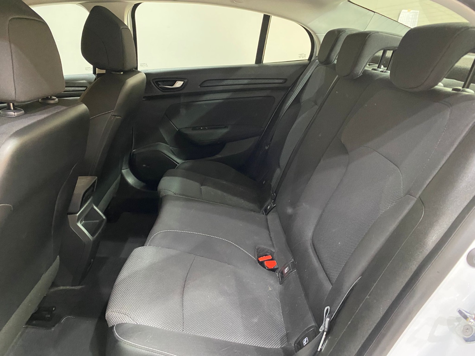 2022 Benzin Otomatik Renault Megane Beyaz Gürel Tasarım Aksesuar Otomotiv San. Tic. Ltd. Şti.
