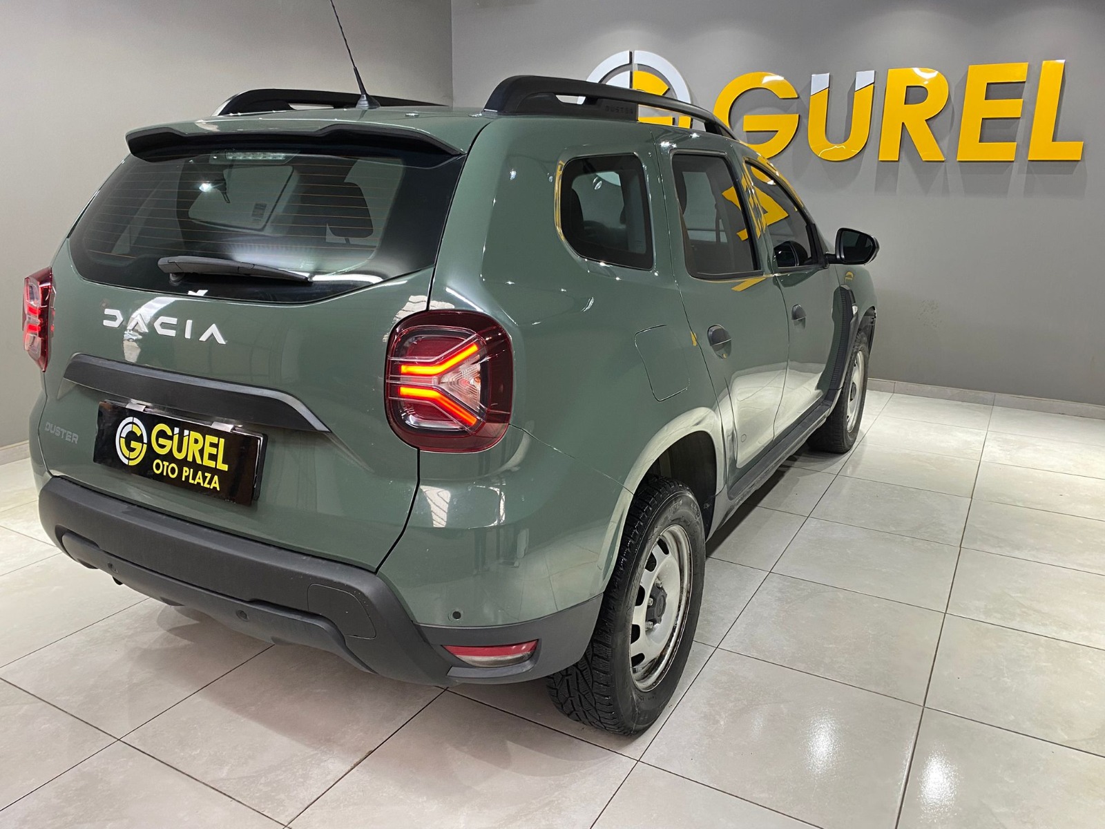2023 Dizel Manuel Dacia Duster Yeşil Gürel Tasarım Aksesuar Otomotiv San. Tic. Ltd. Şti.