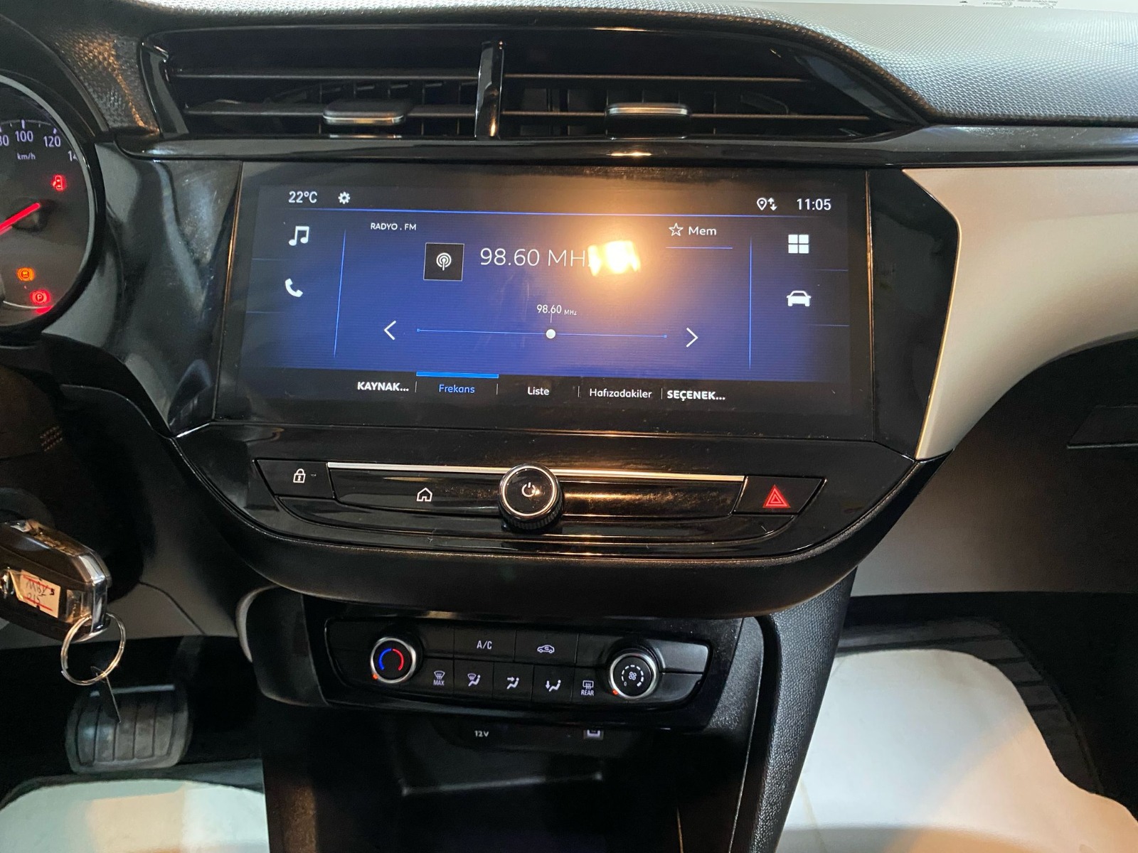 2024 Benzin Otomatik Opel Corsa Kırmızı Gürel Tasarım Aksesuar Otomotiv San. Tic. Ltd. Şti.