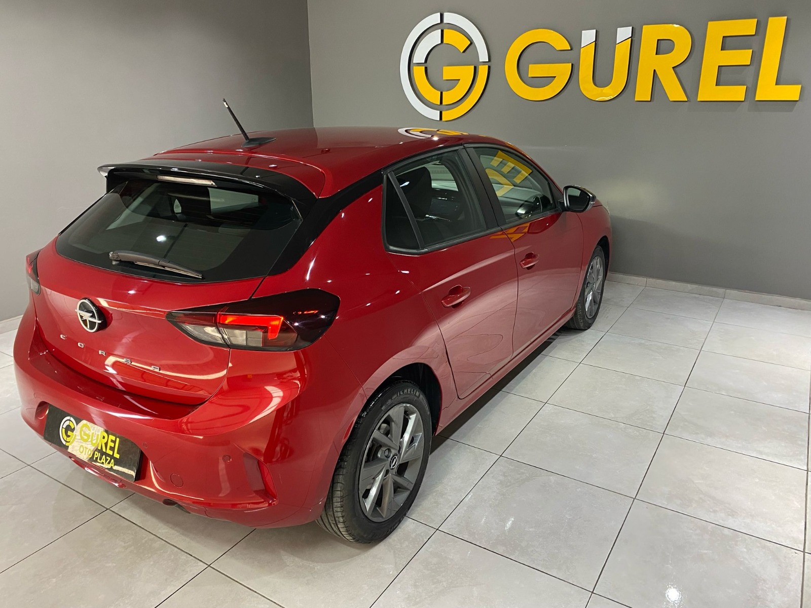 2024 Benzin Otomatik Opel Corsa Kırmızı Gürel Tasarım Aksesuar Otomotiv San. Tic. Ltd. Şti.