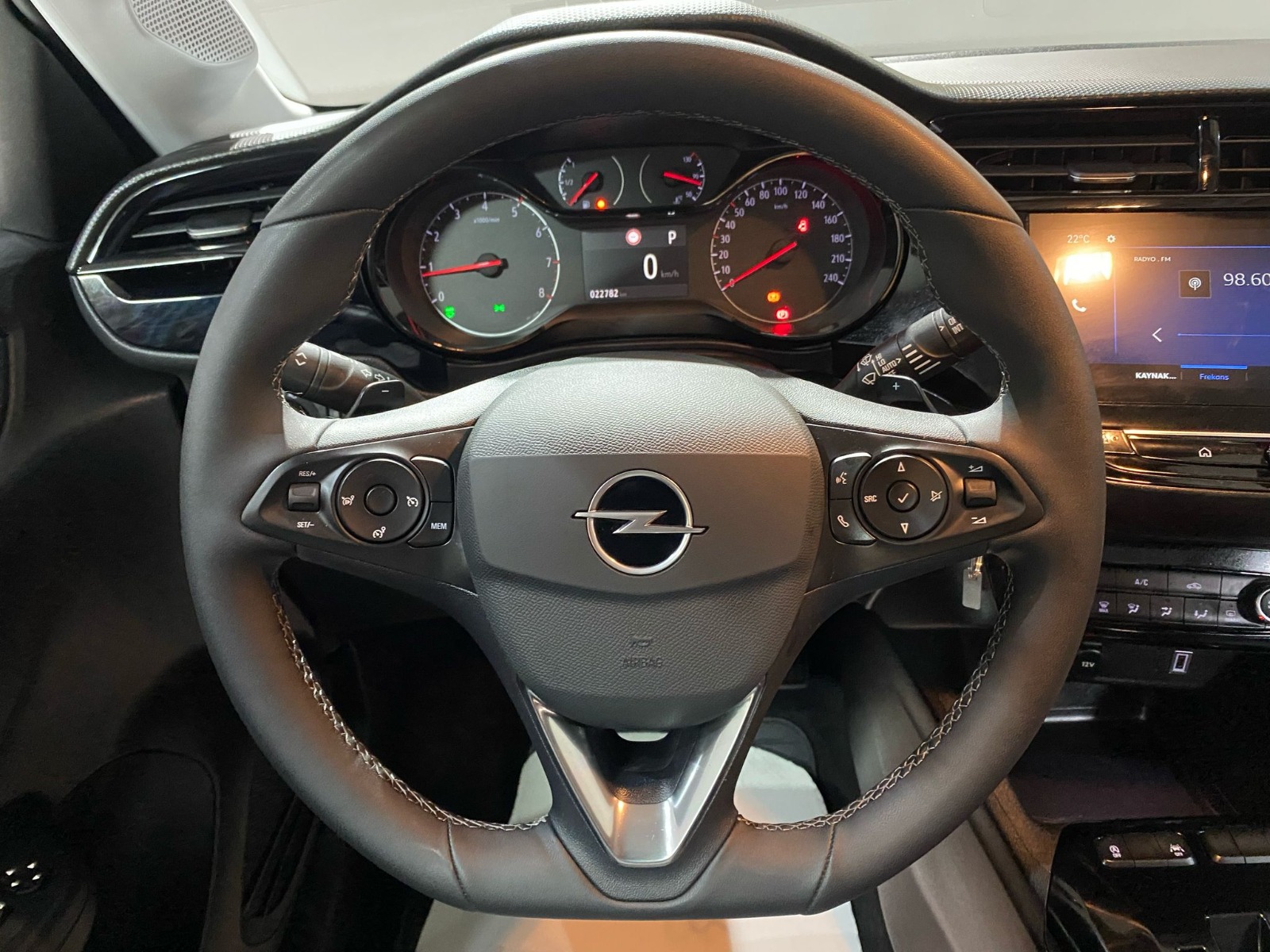 2024 Benzin Otomatik Opel Corsa Kırmızı Gürel Tasarım Aksesuar Otomotiv San. Tic. Ltd. Şti.