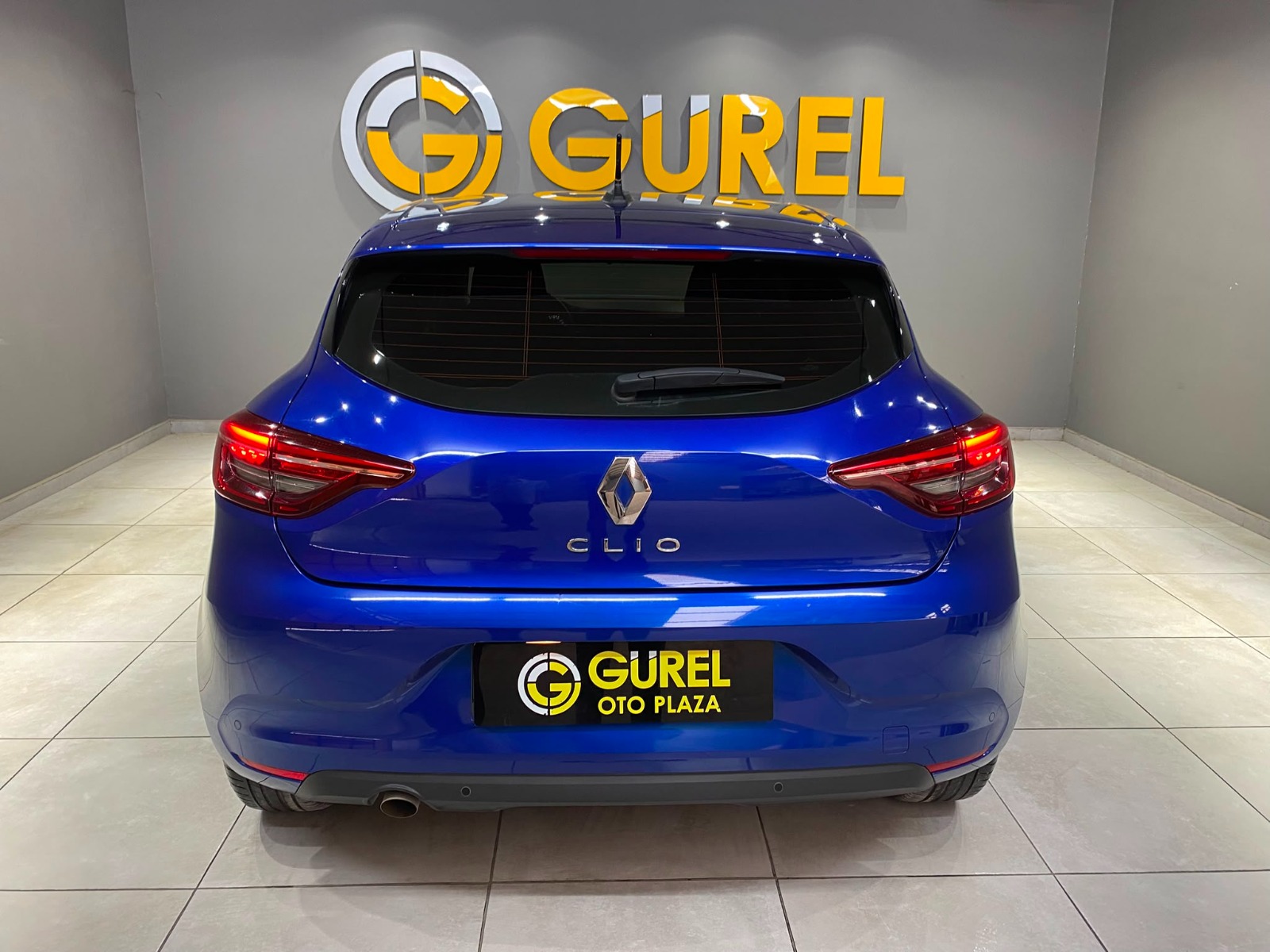 2023 Benzin Manuel Renault Clio Mavi Gürel Tasarım Aksesuar Otomotiv San. Tic. Ltd. Şti.