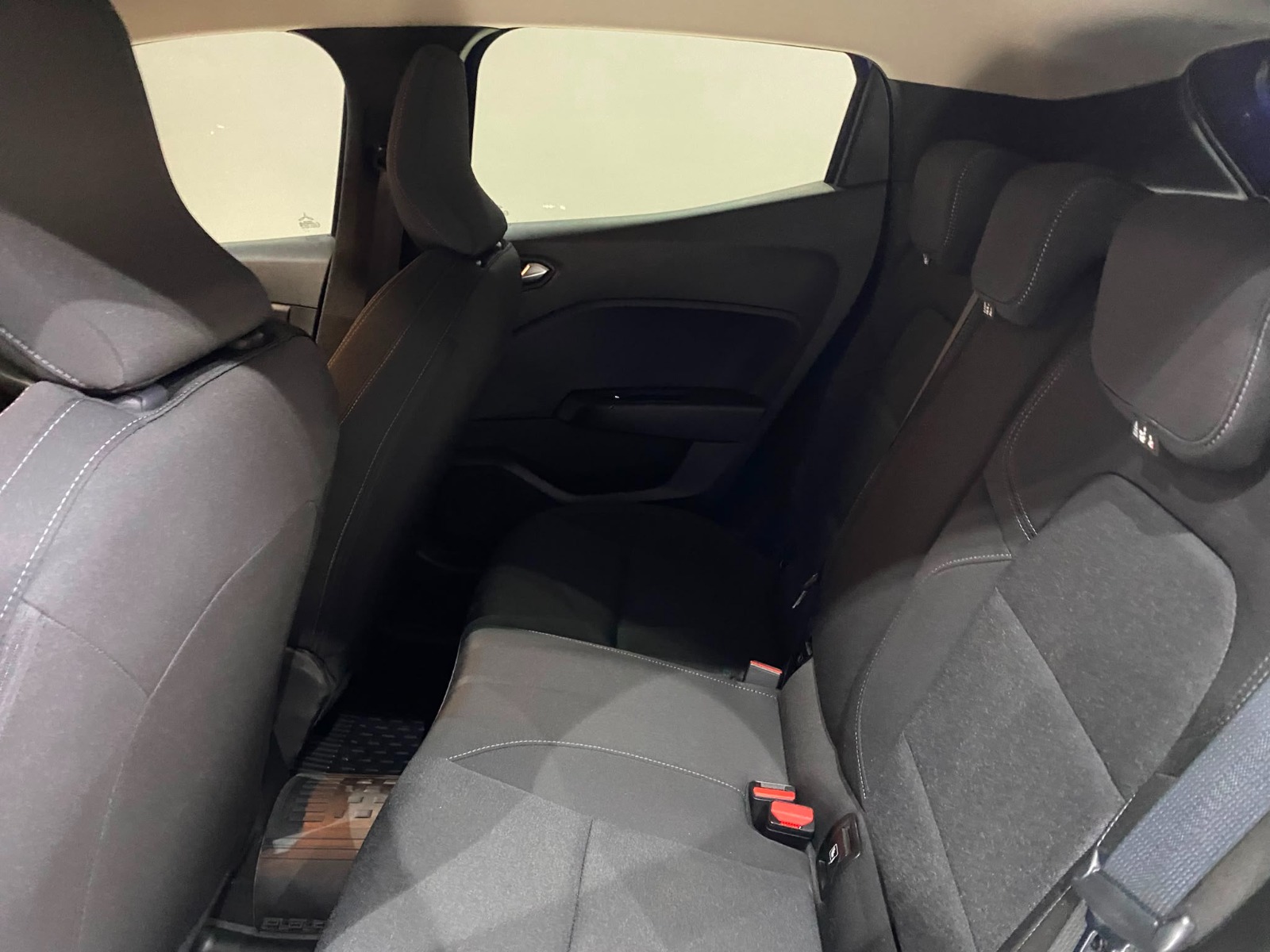 2023 Benzin Manuel Renault Clio Mavi Gürel Tasarım Aksesuar Otomotiv San. Tic. Ltd. Şti.