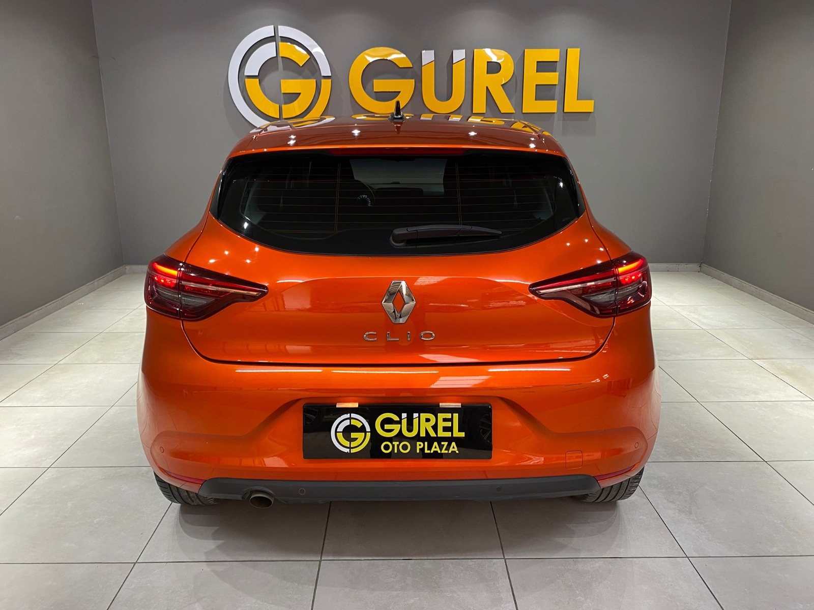 2022 Benzin Otomatik Renault Clio Turuncu Gürel Tasarım Aksesuar Otomotiv San. Tic. Ltd. Şti.