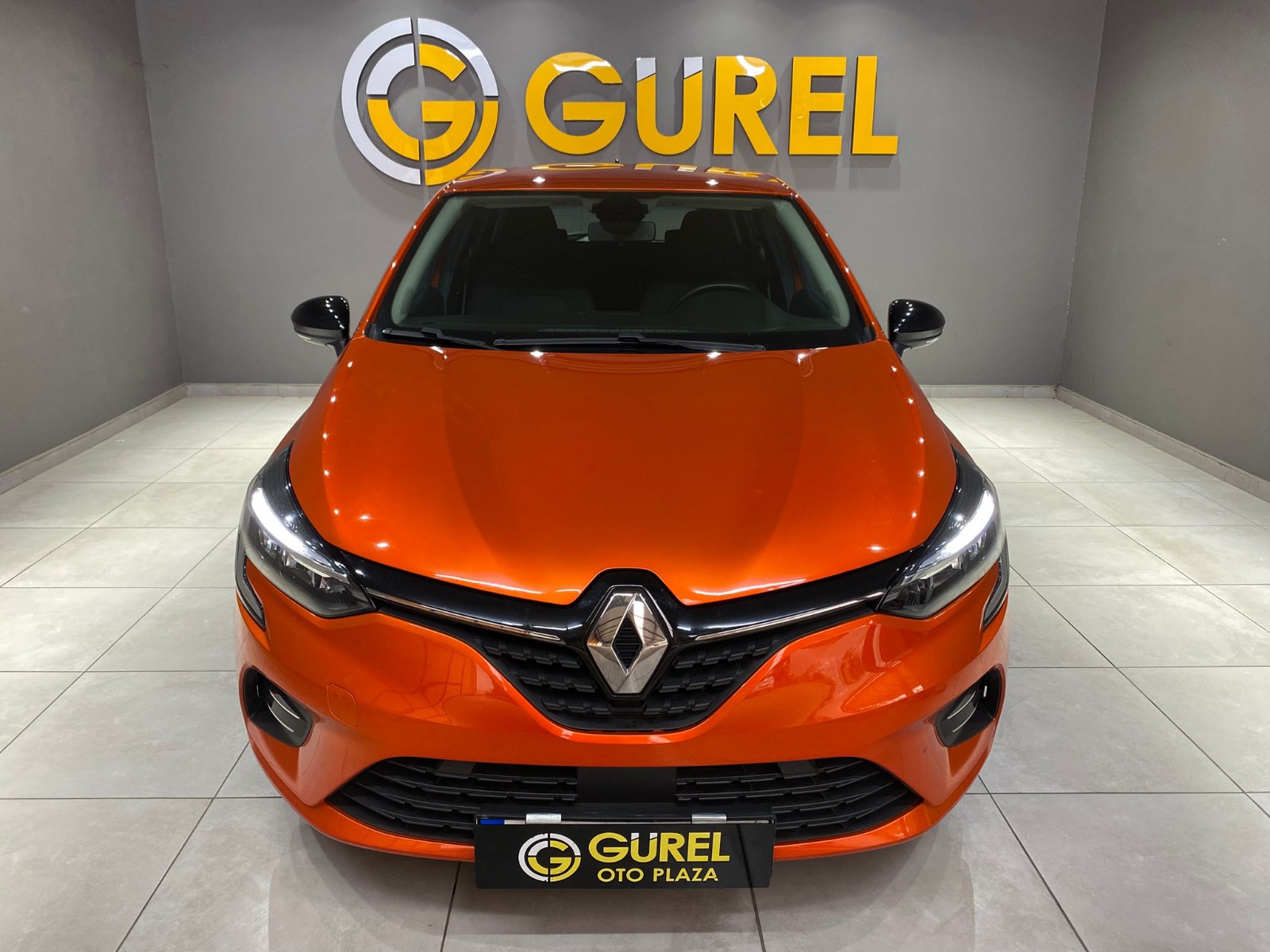 2022 Benzin Otomatik Renault Clio Turuncu Gürel Tasarım Aksesuar Otomotiv San. Tic. Ltd. Şti.
