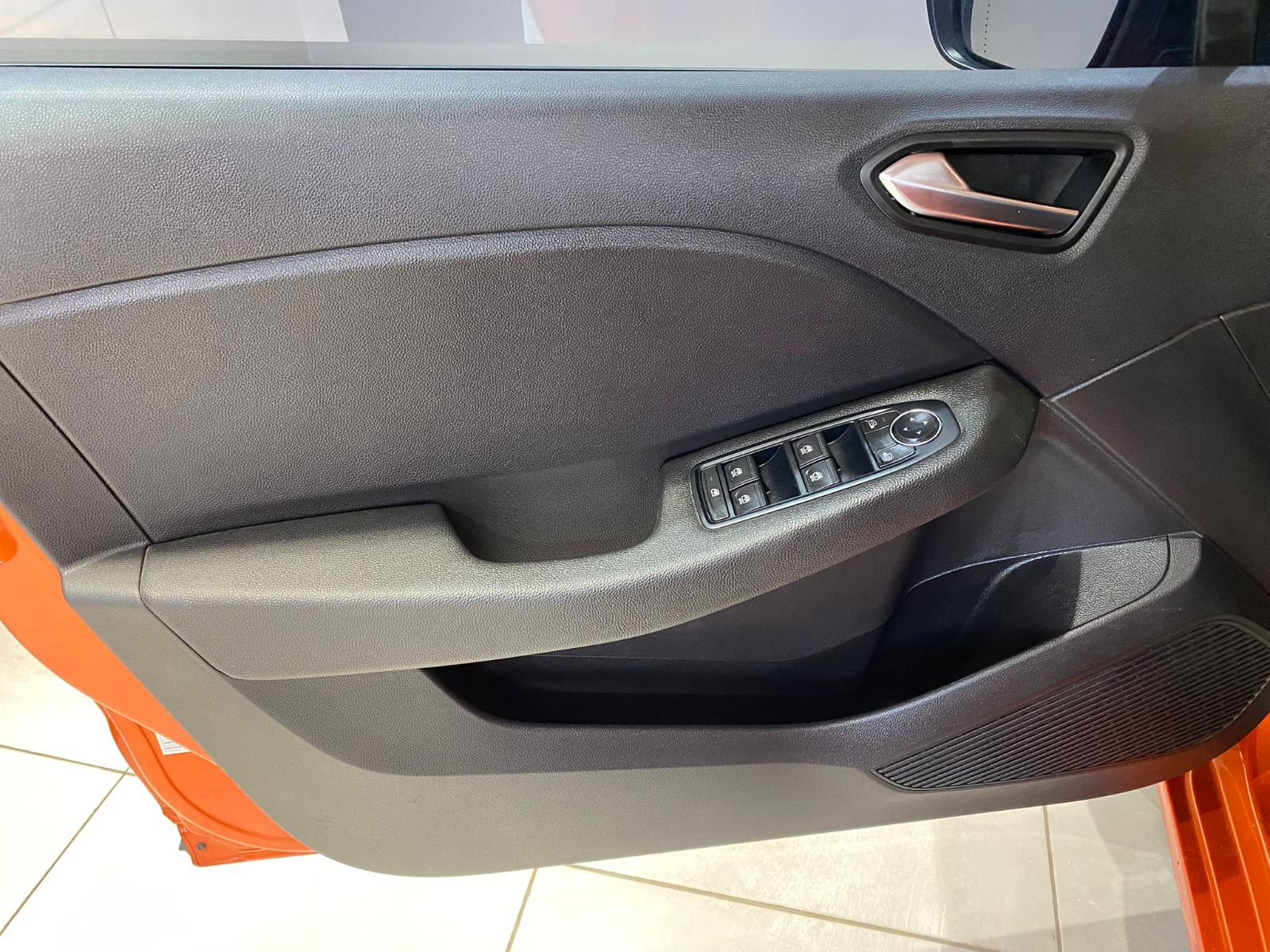 2022 Benzin Otomatik Renault Clio Turuncu Gürel Tasarım Aksesuar Otomotiv San. Tic. Ltd. Şti.