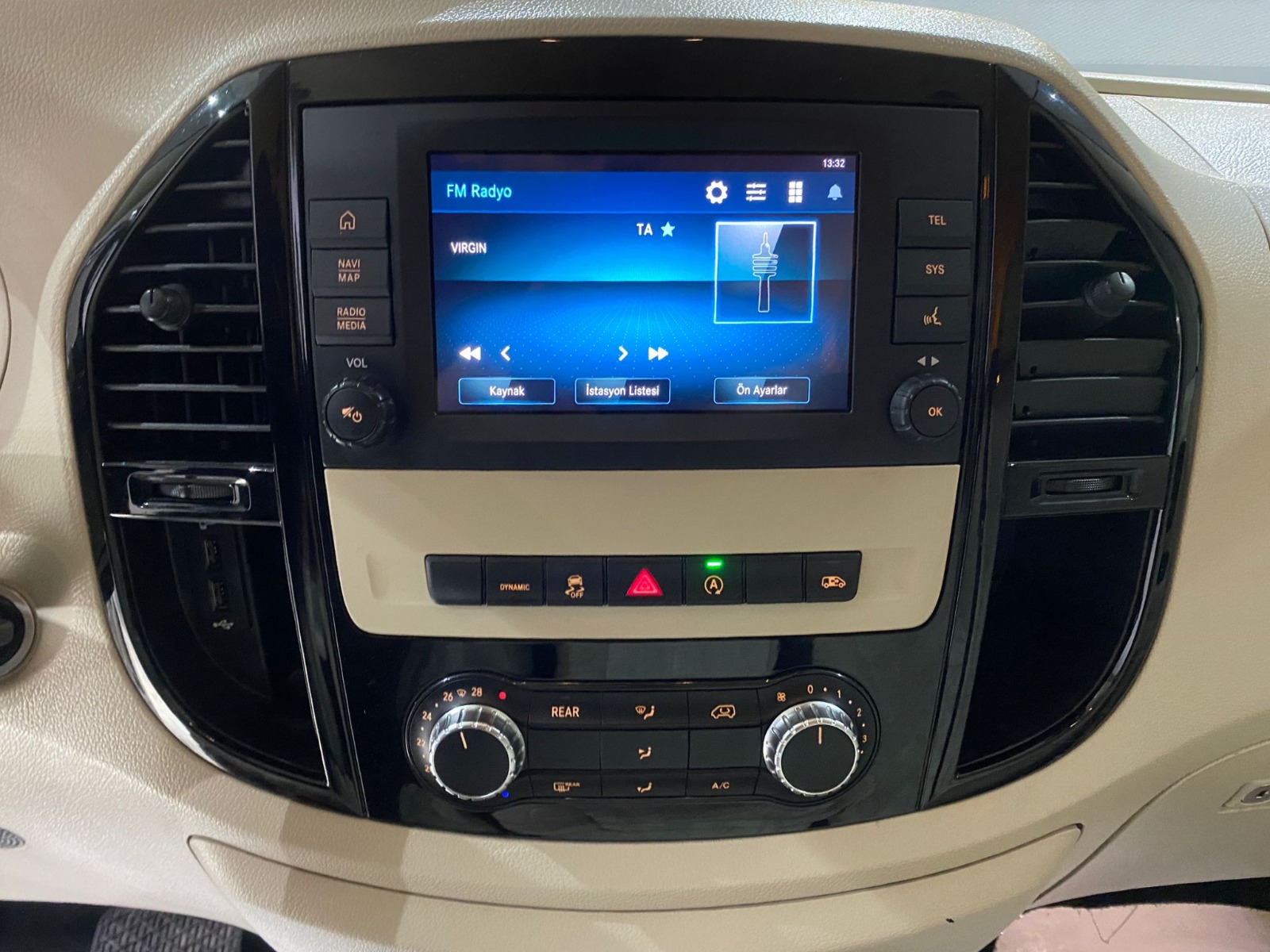 2024 Dizel Otomatik Mercedes-Benz Vito Tourer Siyah Gürel Tasarım Aksesuar Otomotiv San. Tic. Ltd. Şti.